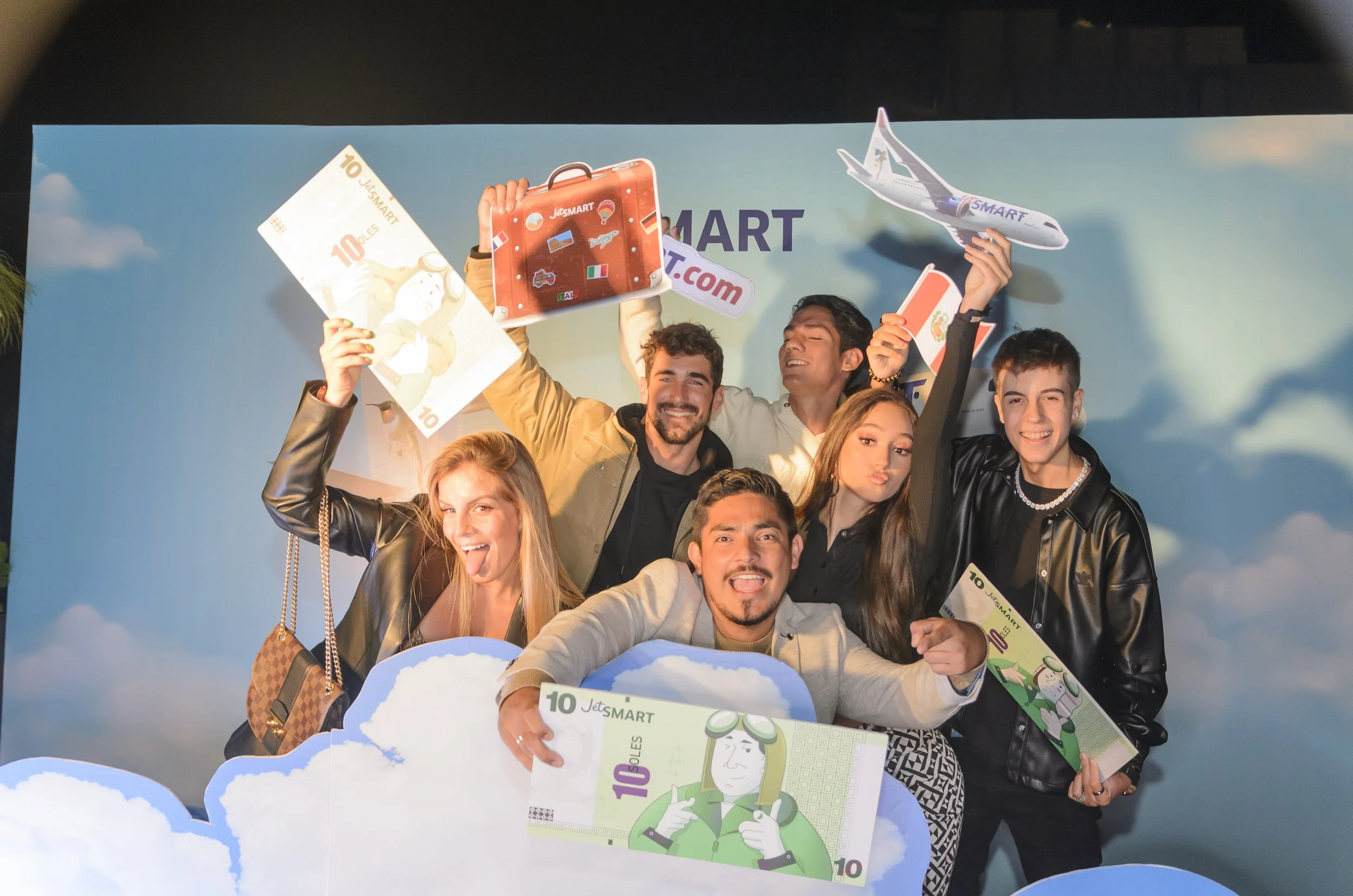 CELEBRACIONES Y LANZAMIENTO DE MARCA