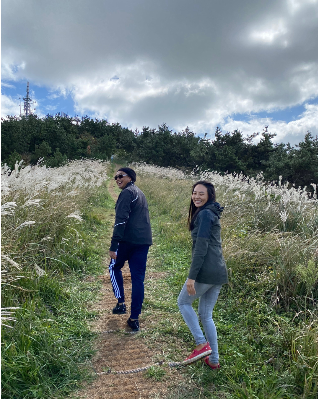 Book Talk: “The Center Lies on the Outside: Rirkrit Tiravanija and the Art of Noji” 書籍講座：《The Center Lies on the Outside：Rirkrit Tiravanija 與爐址的藝術》