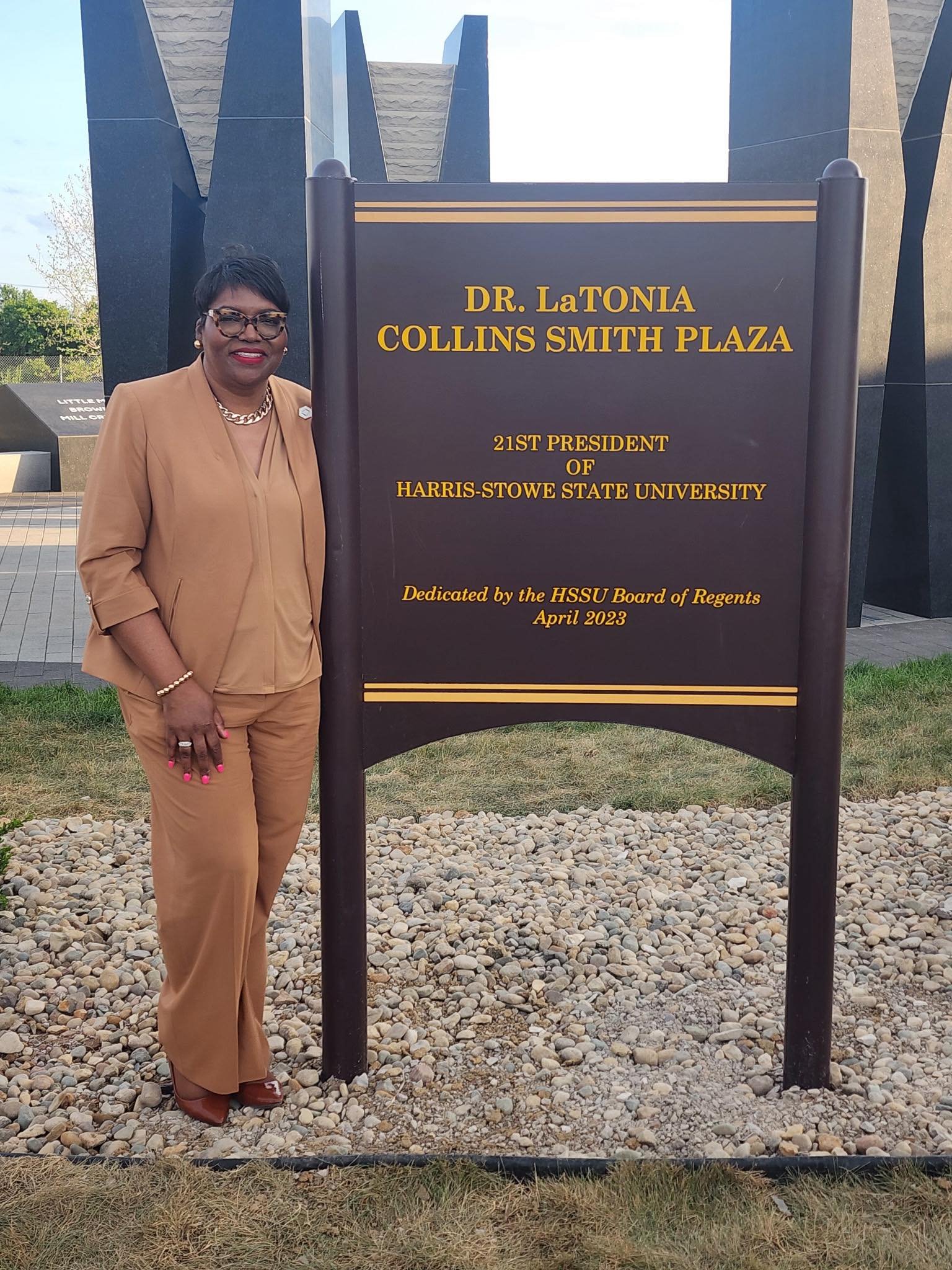 Harris-Stowe State University Honors President LaTonia Collins Smith with Plaza Naming