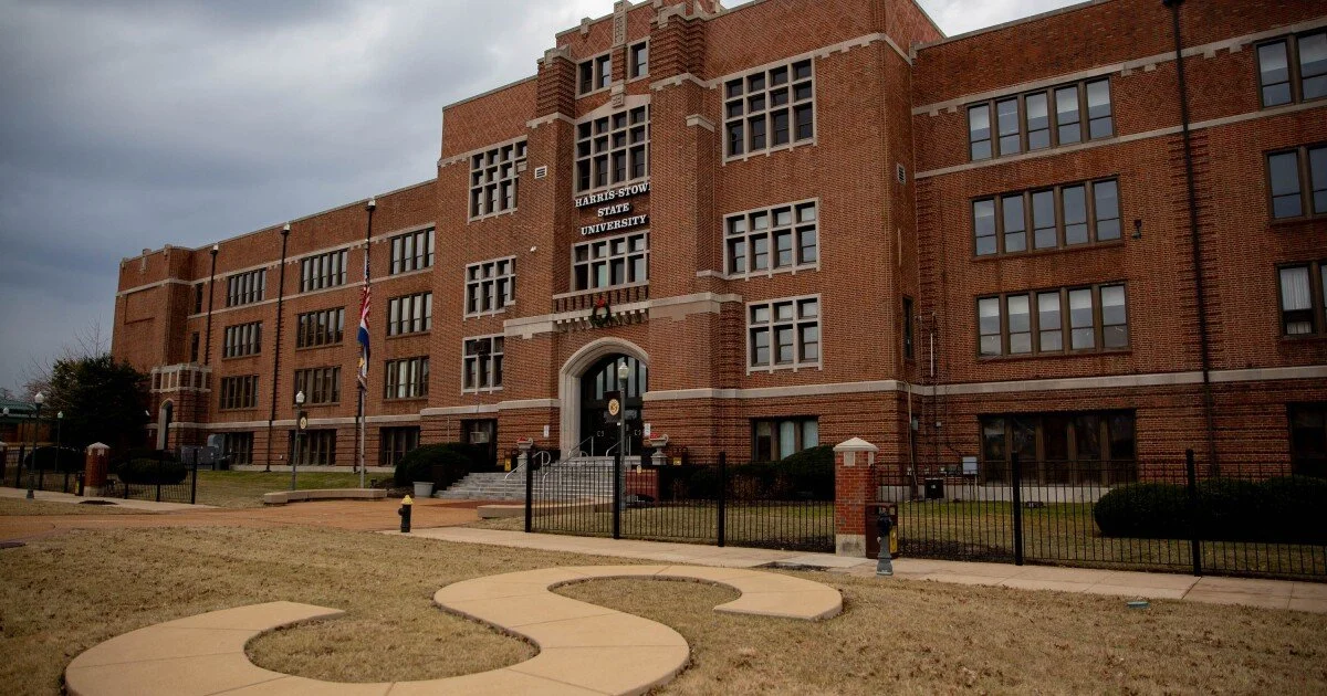 Henry Givens Jr. Administration Building: The heart of campus life. This is where most classes are held, with five computer labs, SmartBoard classrooms, key administrative offices, strong campus WiFi, and even the Don & Heide Wolff Jazz Institute.