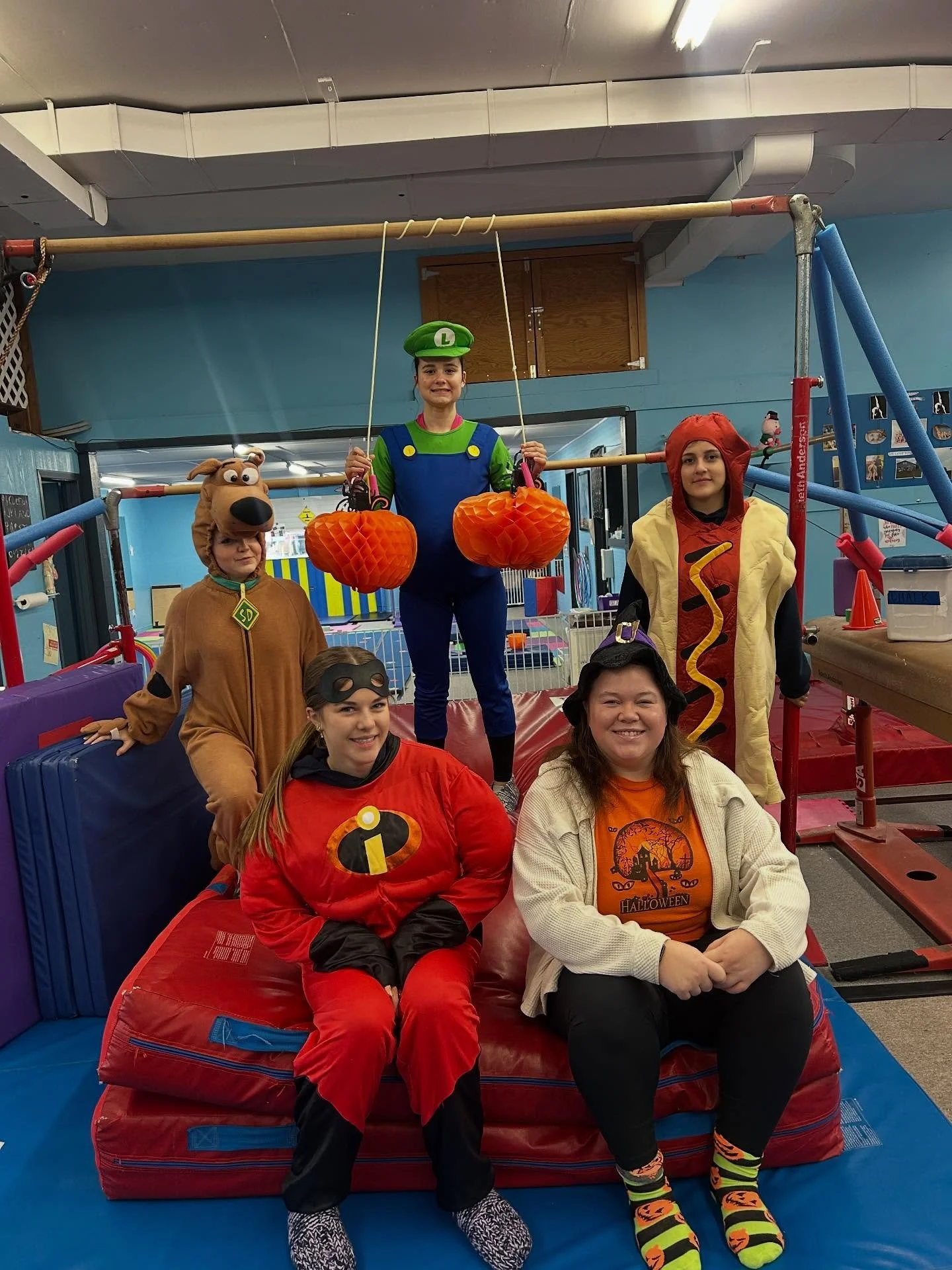 Happy Halloween Week 🎃

This week at gymnastics feel free to wear a gymnastics safe costume or orange and black. We can&rsquo;t to see everyone&rsquo;s Halloween spirit! 

Additionally it is the LAST WEEK for our food drive so if you are able, bring