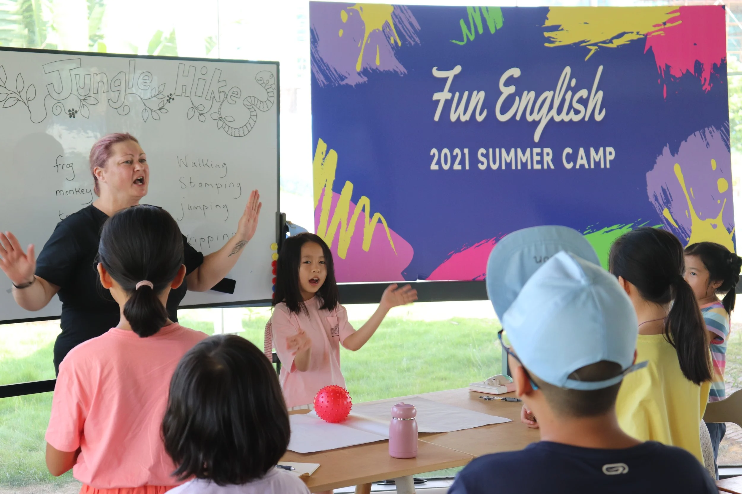 外教夏令营室内.JPG