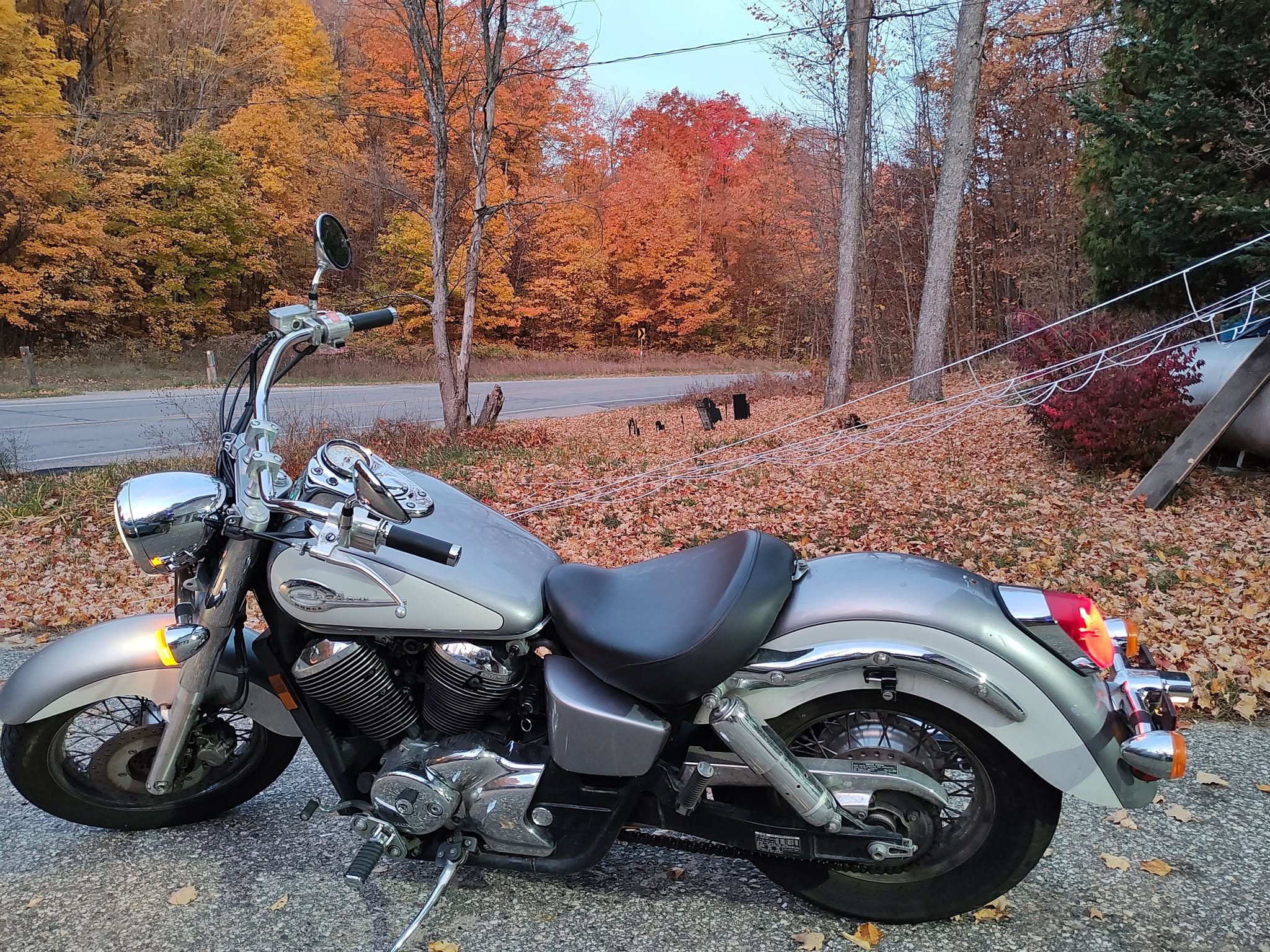 As we head into the Autumn Season, I am reminded of old Shadow. As my first real Motorcycle, and one that I had for over 20 years, I miss all the adventures we had. How late into the season do you ride? #motorcyclelife #motorcyclesofinstagram #petosk