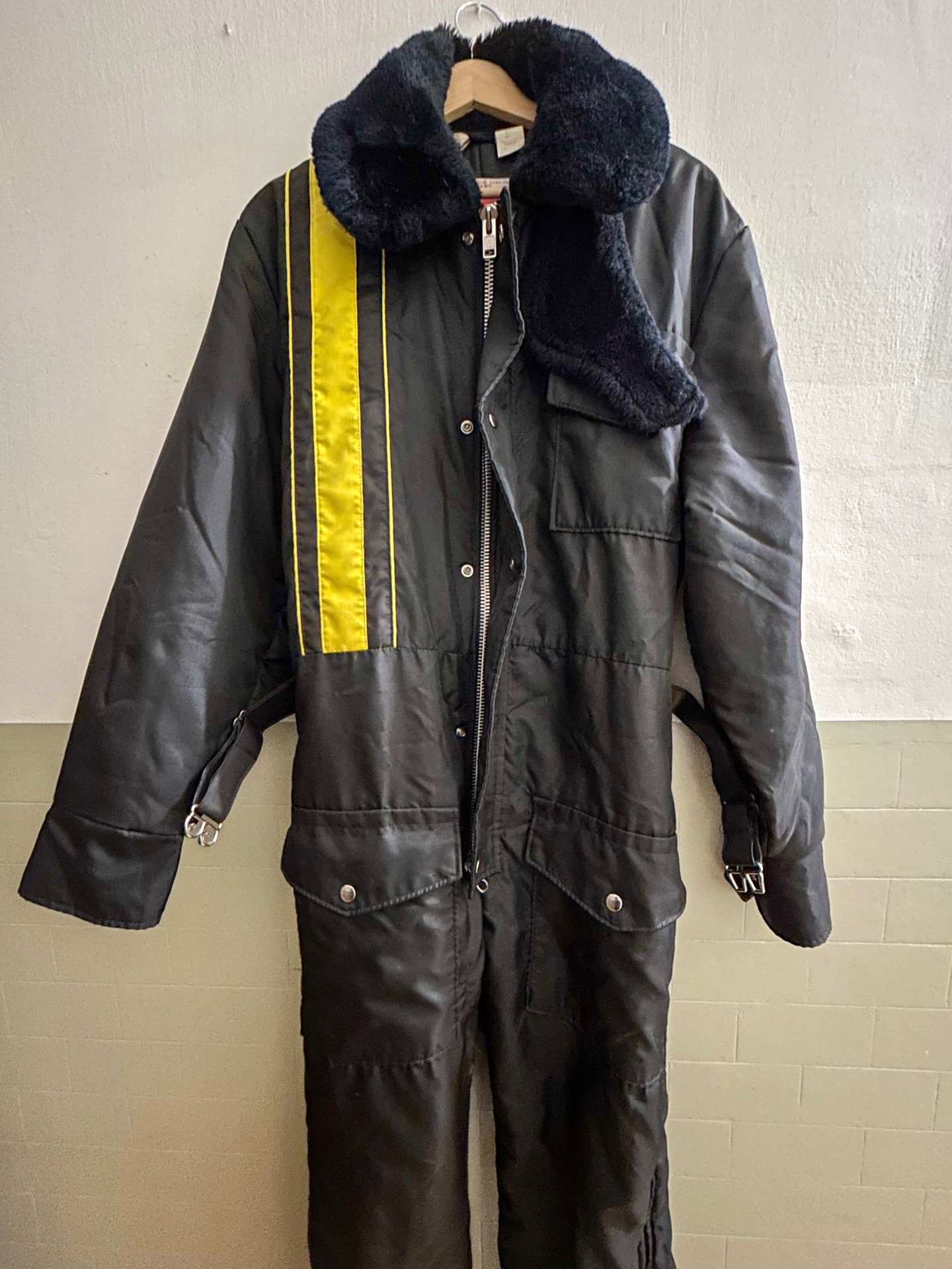 Does your winter gear need some love? If you&rsquo;re out shoveling or making snowmen, today&rsquo;s the day you might find out! 🤣 

This vintage snowsuit came in for a tune-up. I replaced the zipper, fixed up a few tears on the side seams and seat,