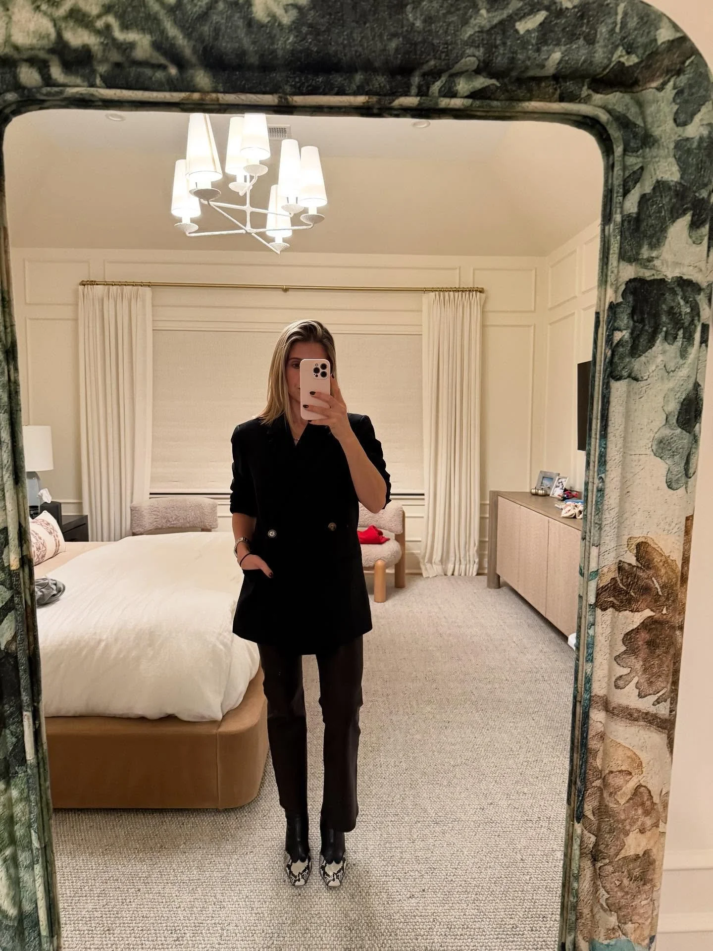 A week of looks in review 🧡

.
.
.

#stylist#wardrobestylist#nyc#looks#nycstylist#rye#greenwich