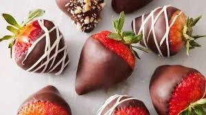 Chocolate covered Strawberries (12)