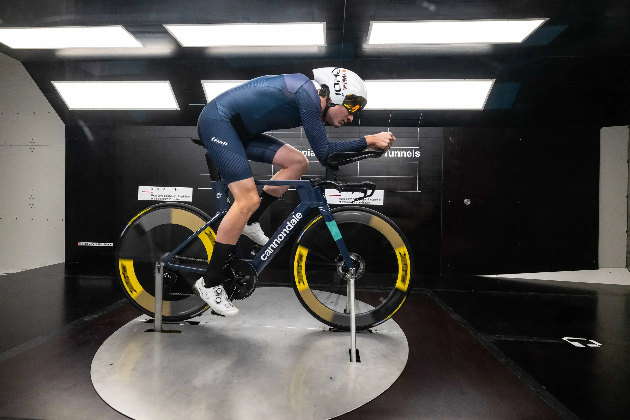 Mavic 2024_189_bd.jpg