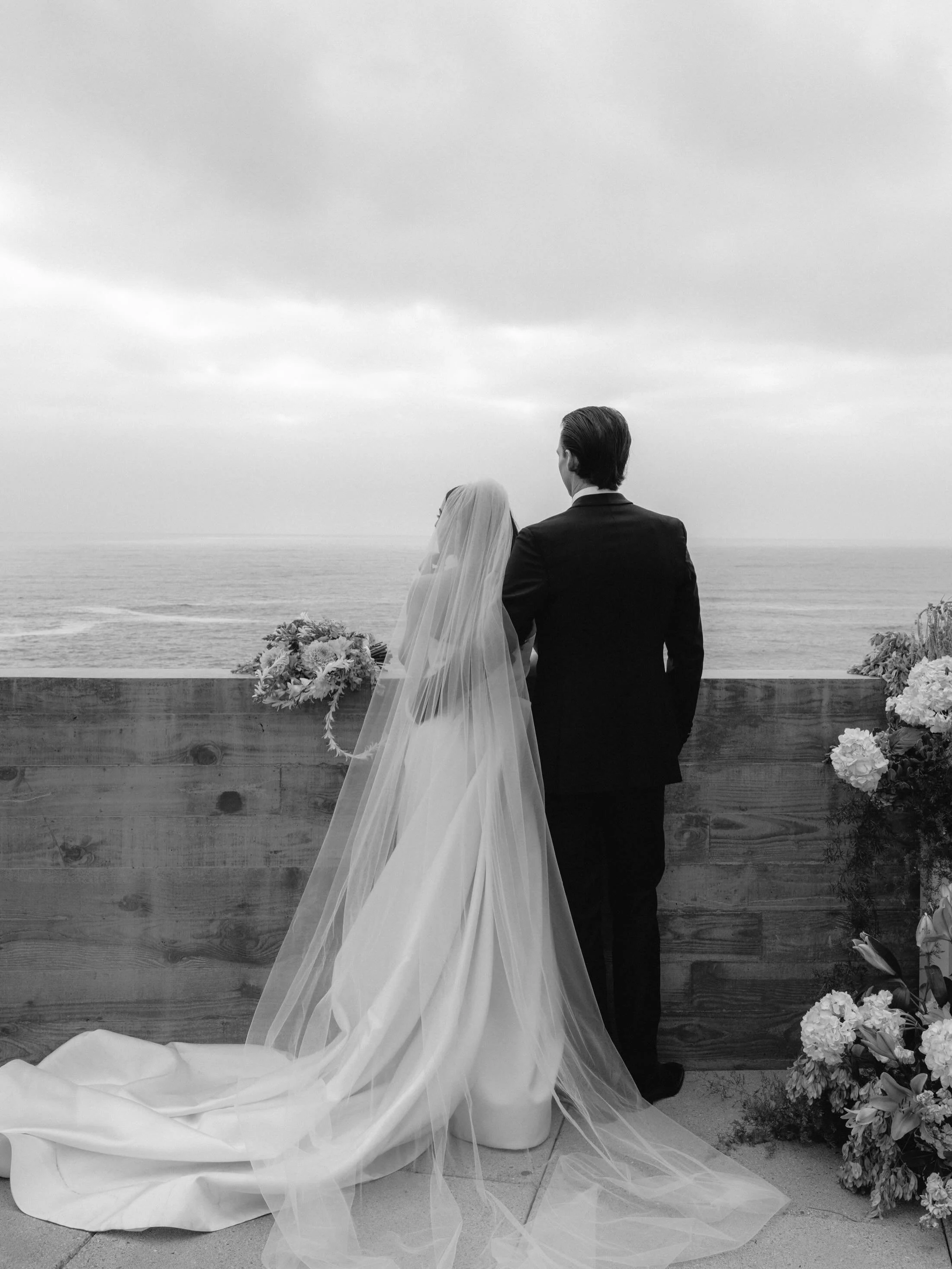 Laura and Matt&rsquo;s wedding held at The Museum of Contemporary Art San Diego - La Jolla 

Planning &amp; Design @array_creative_design 
Florals @found.floral 
Venue @mcasandiego 
Photo @marcusjollyweddings 
Videography @natalieweldon 
Wedding dres