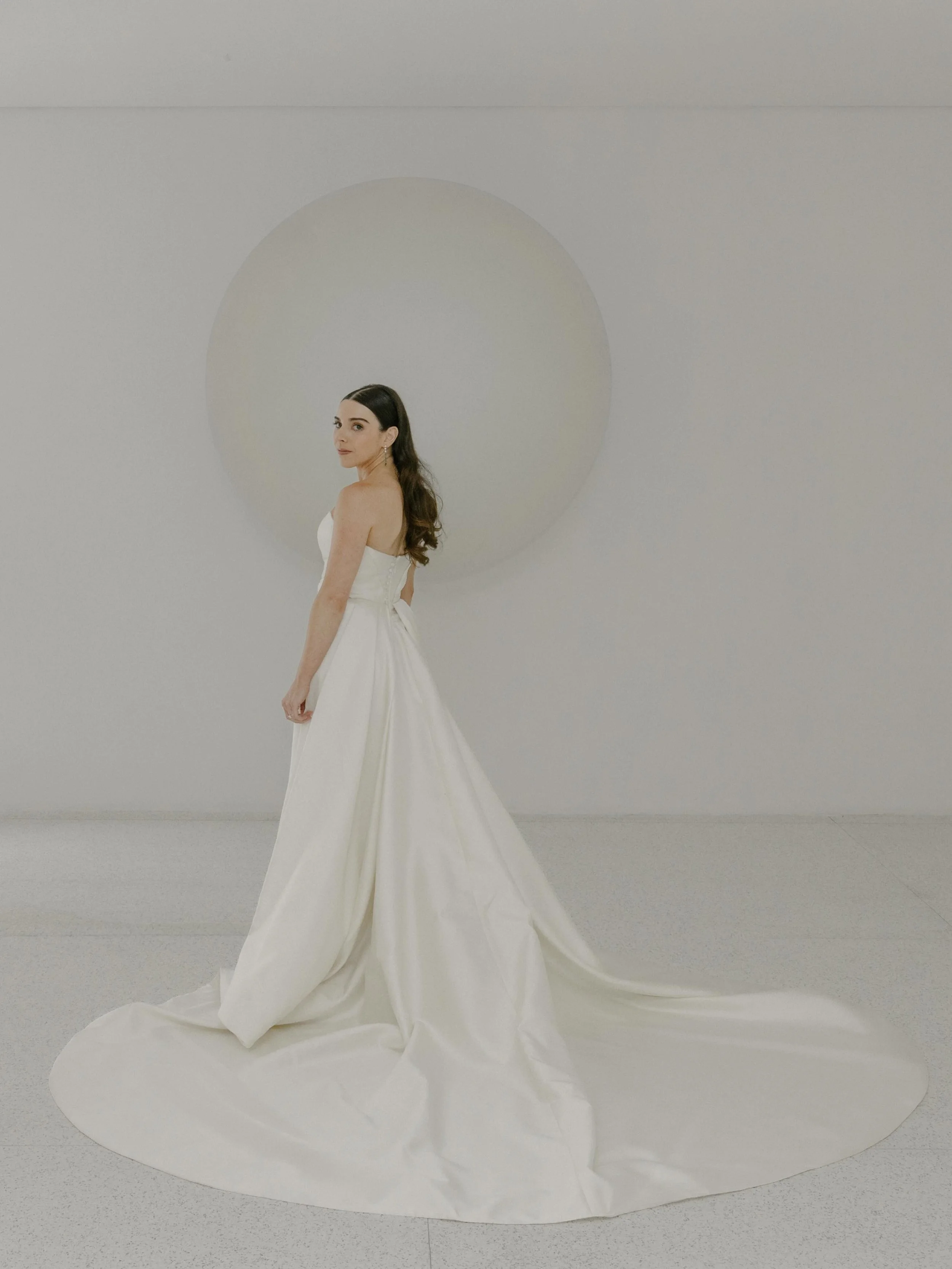 Laura and Matt&rsquo;s wedding held at The Museum of Contemporary Art San Diego - La Jolla 

Planning &amp; Design @array_creative_design 
Florals @found.floral 
Venue @mcasandiego 
Photo @marcusjollyweddings 
Videography @natalieweldon 
Wedding dres