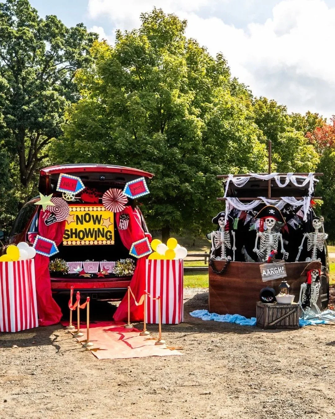 NEIGHBORHOOD ALERT ⚠️⚠️
 
Knickerbacker Park Trick-or-Treat Street is back! 🎃👻
 Join us Saturday, October 25 from 1pm-4pm for a family-friendly stroll through the park, candy stations, costumes, and spooky-good vibes.