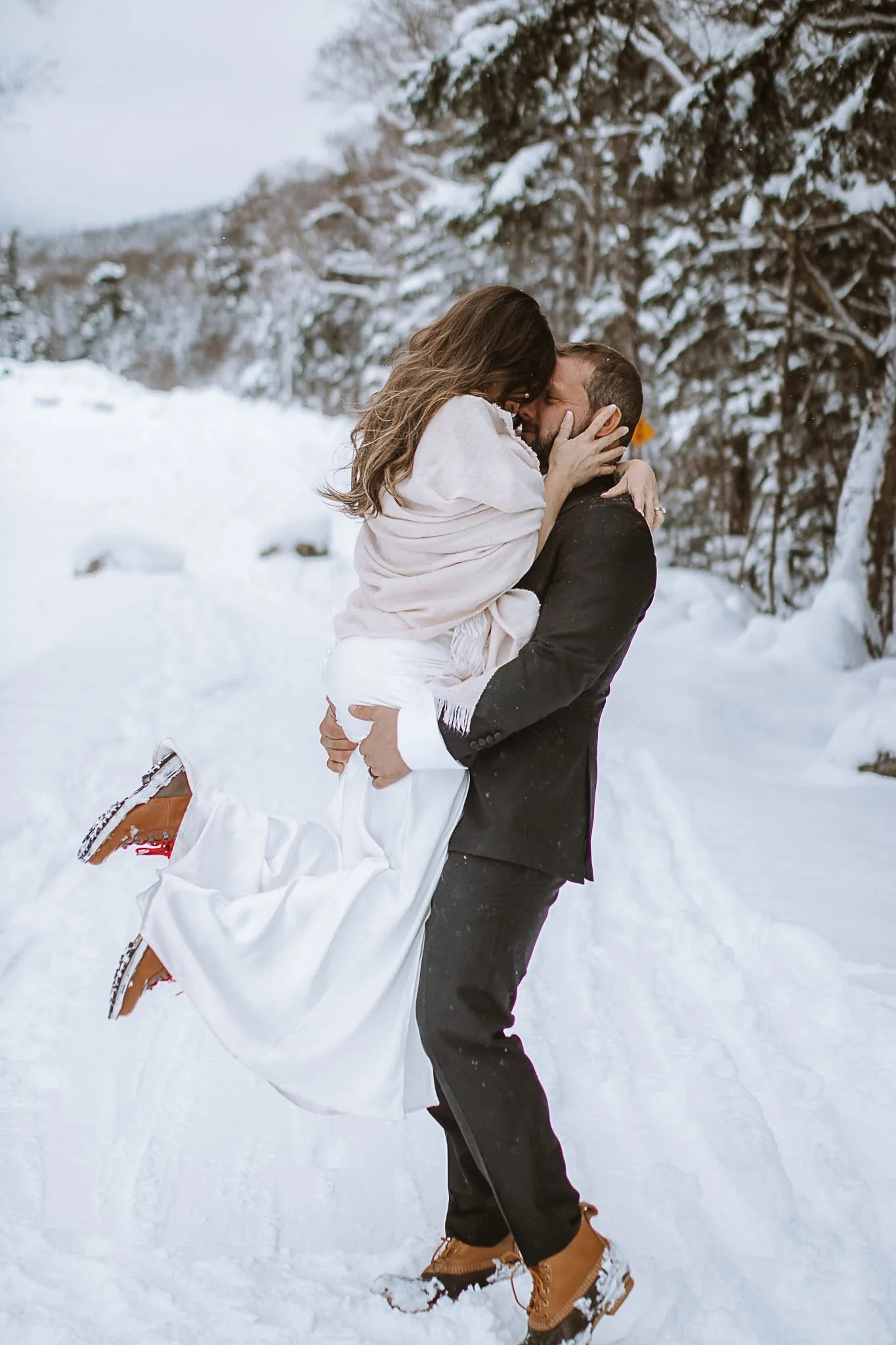 FrankCaitlin.MtWashington.Elopement.Photographer.BeauxAndArrows.30November24.CaitlinFrank-7947.jpg