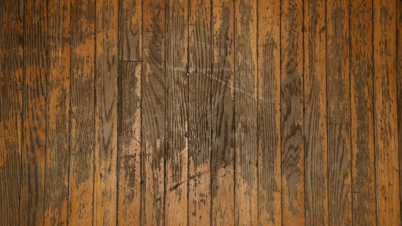 how to fix the scratch on hardwood floor​