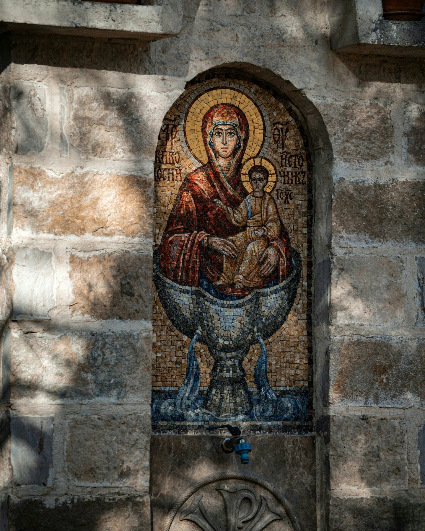 We&rsquo;ve all seen this icon before, of the Virgin Mary holding baby Jesus. It is found in almost every Orthodox church, especially the Syriac Orthodox Church, but why? Why is it significant, and what symbolism does it bear?

There is a lot to unpa
