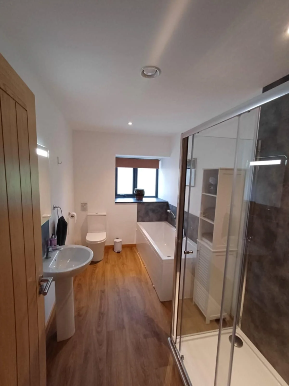 En suite Bathroom