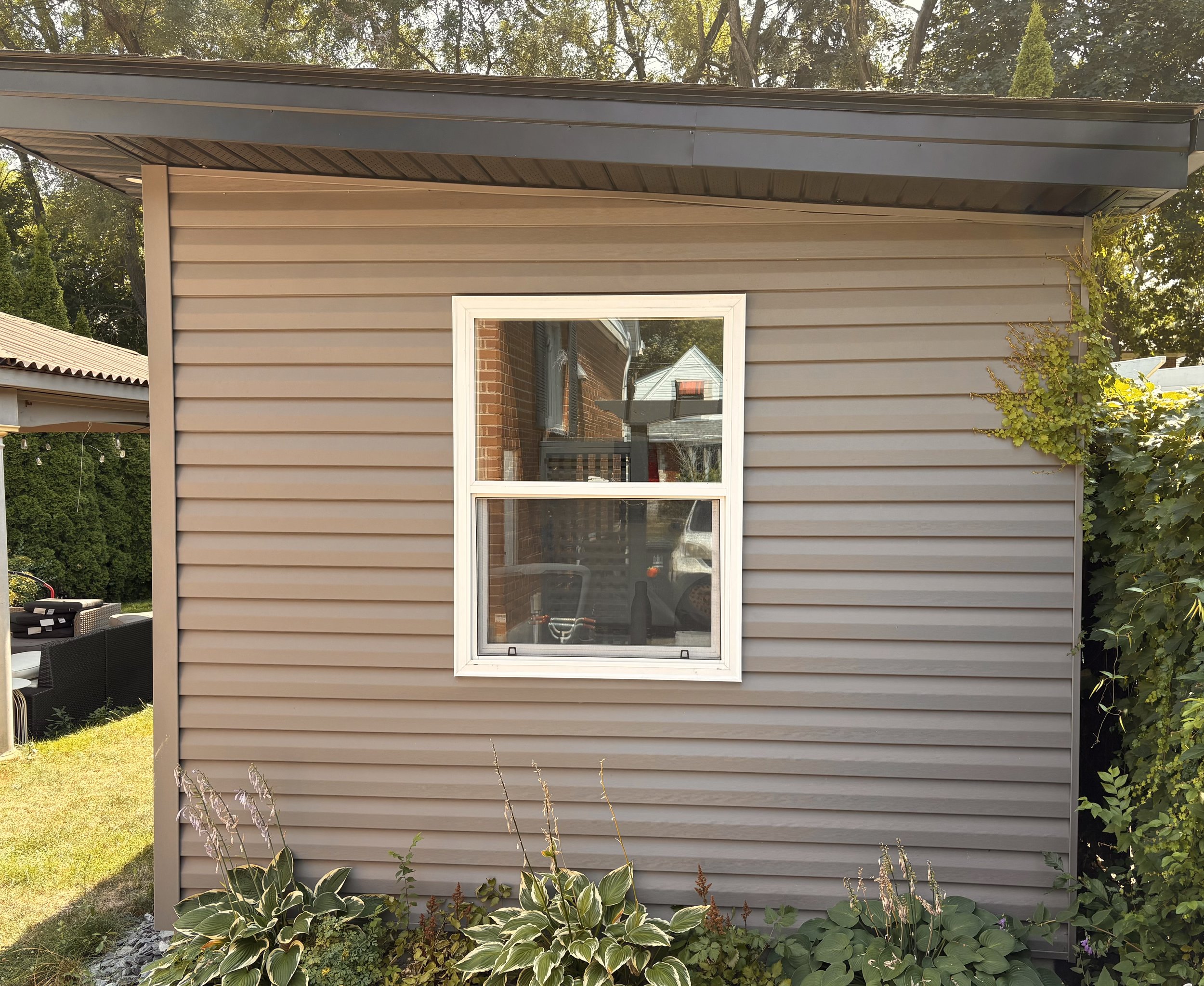 Side Grey Suite.jpg