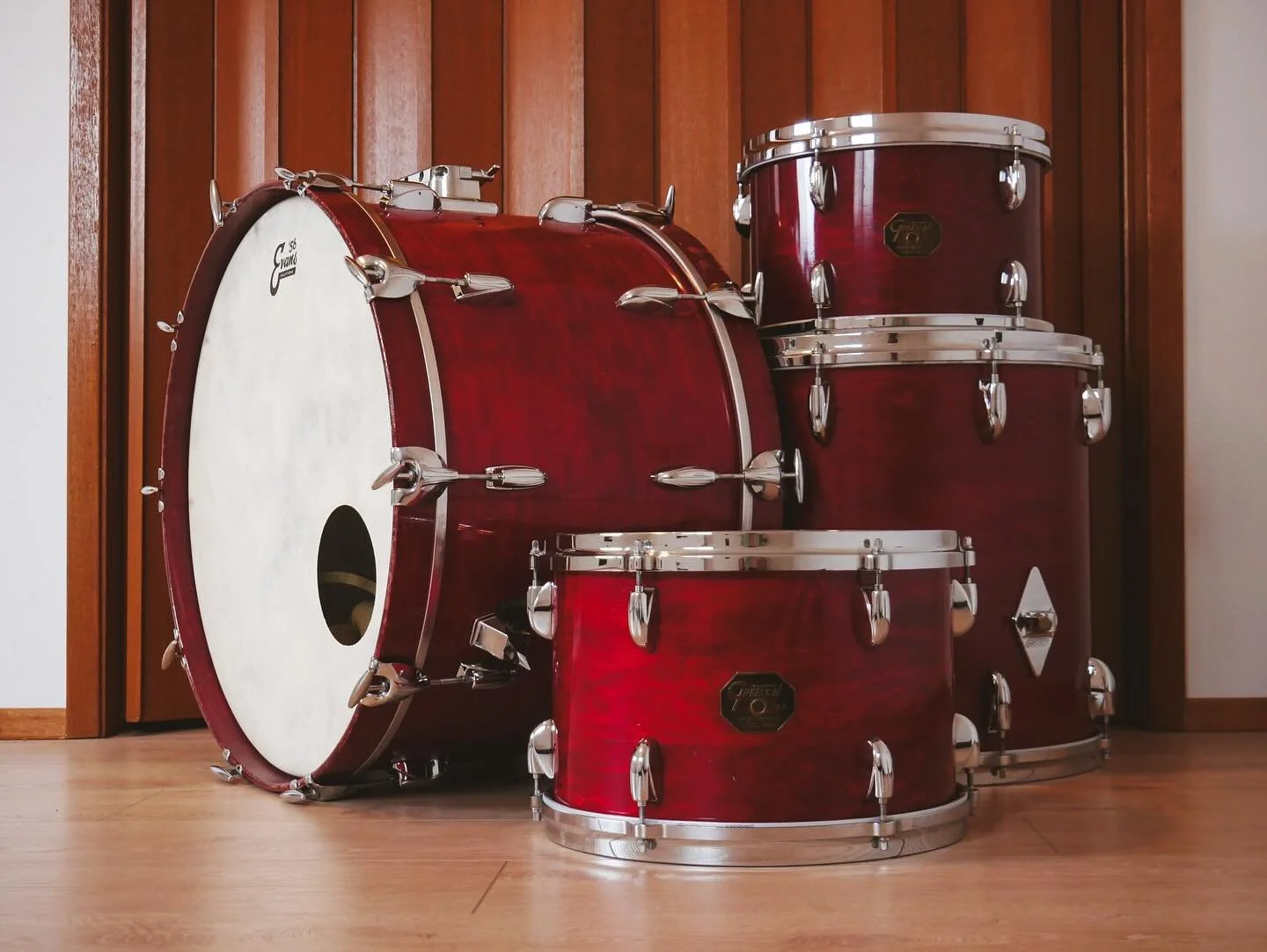 70s Gretsch&rsquo;s for the homie @keiransemple 

All edges were levelled and recut. The profile of these edges varied from drum to drum having zero consistency. Now with new edges you can tune these drums and not fight with trying to get the head to