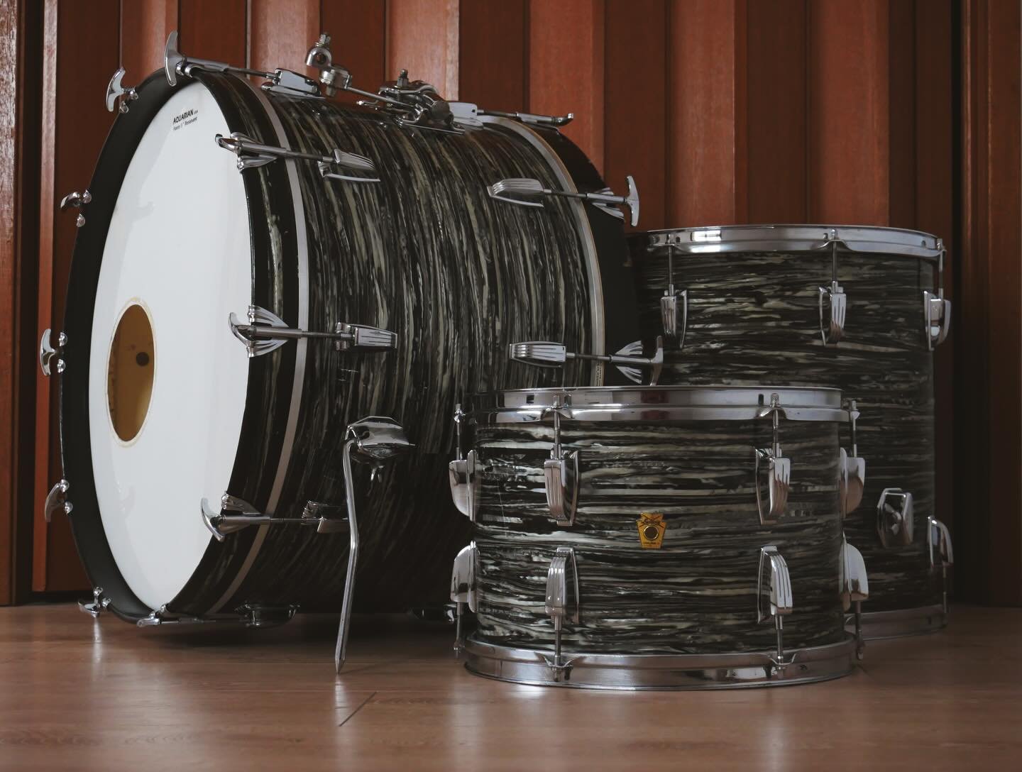 Ludwig 3plys for @anders.zee 

All drums had their edges levelled, recut, sanded and sealed. Like any vintage drum kit there was a decent amount of shell restructuring to do prior to edging. 

All drums had their wrap polished, chrome cleaned and lug