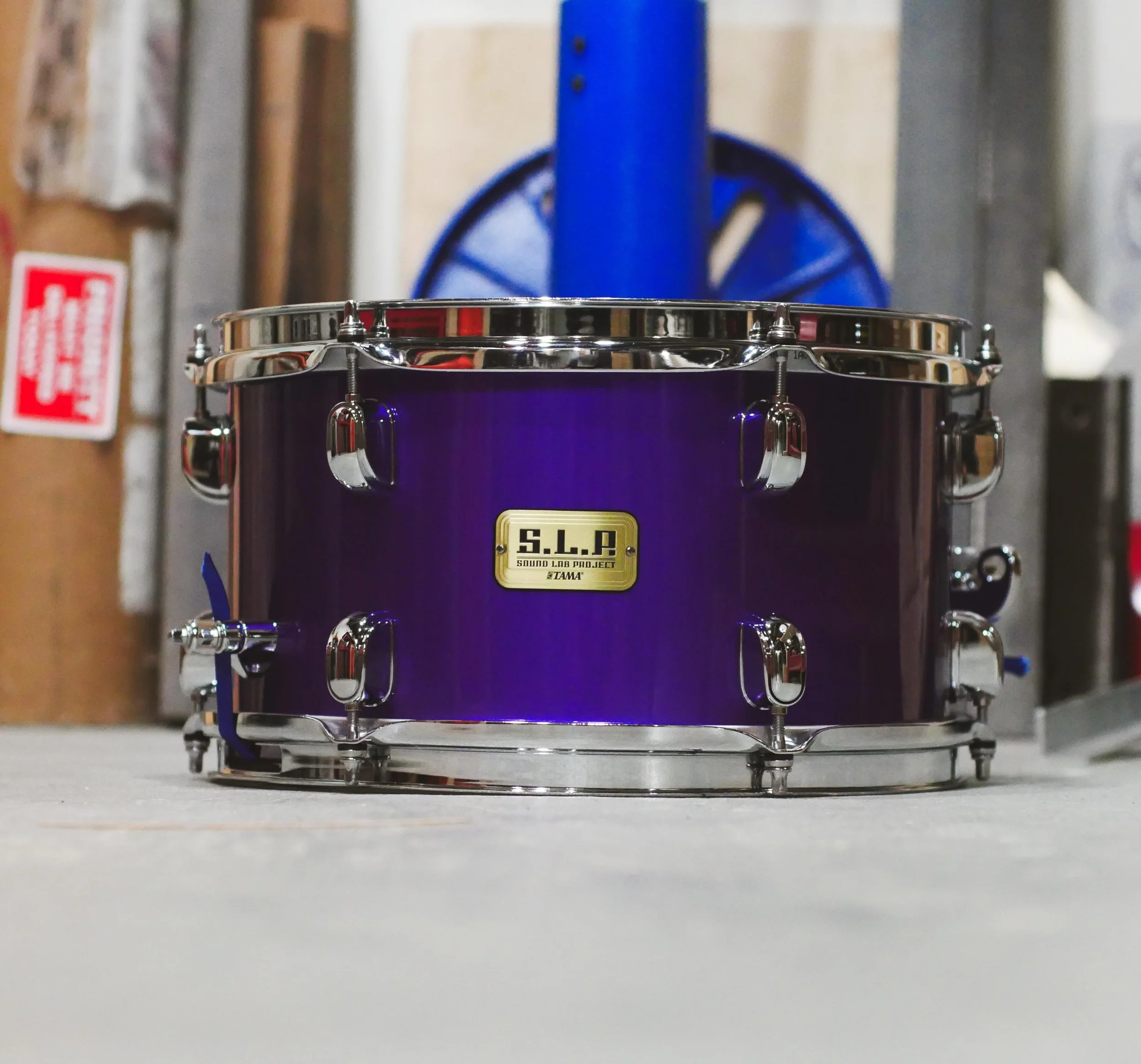 Brand new Tama SLP came in for a set up for @guyanthonydrums 

Out of the box this is a really good snare, decent edges and ok snare beds. Like anything if you want more out of your instrument having the bearing edges and snare beds adjusted can make