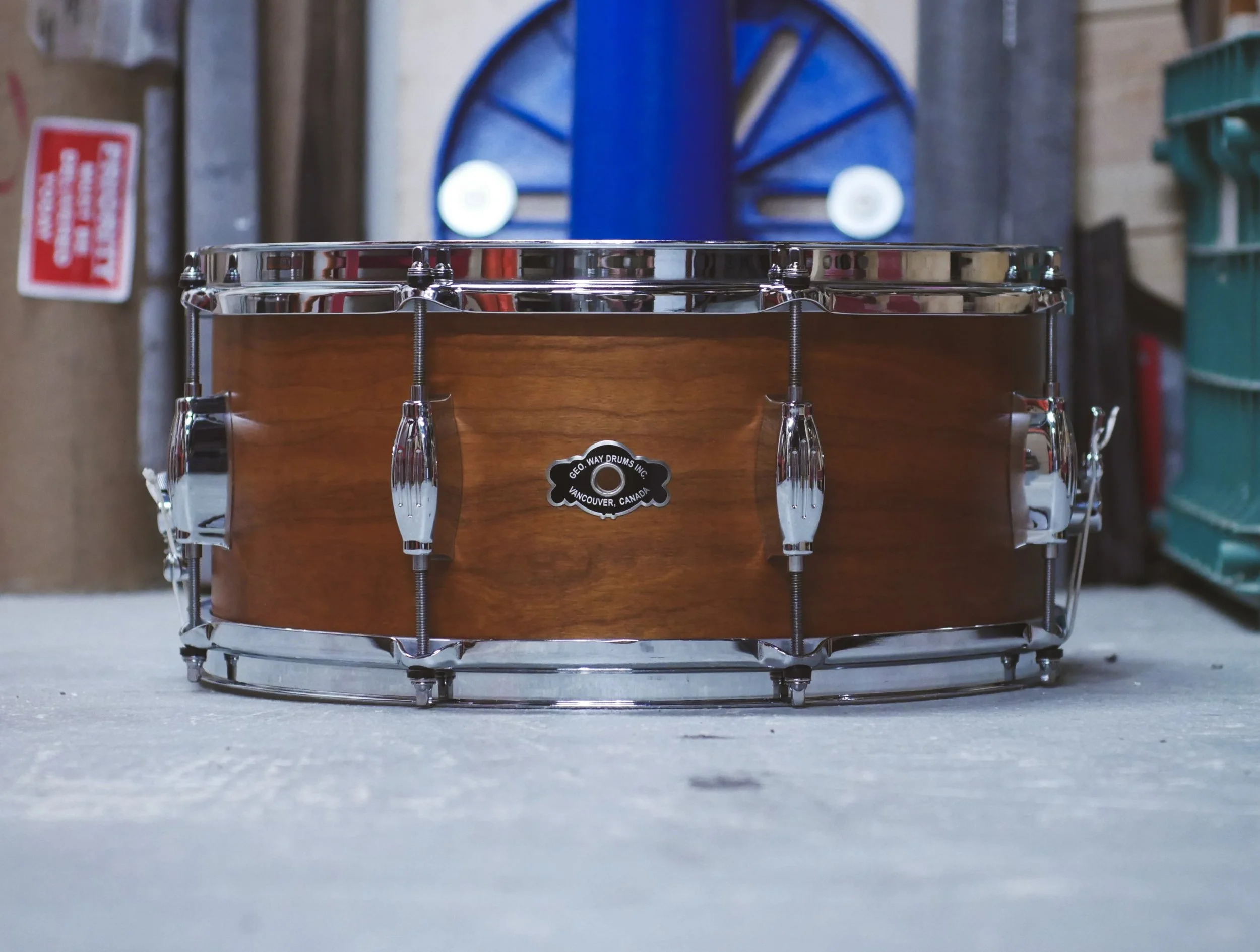 This George Way came in from Regina for my guy @justinhauck 

These are pretty amazing drums, it just felt a little lack luster do to its edges. Otherwise it&rsquo;s a great build. 

A quick level and recut brings these edges to where they should be.