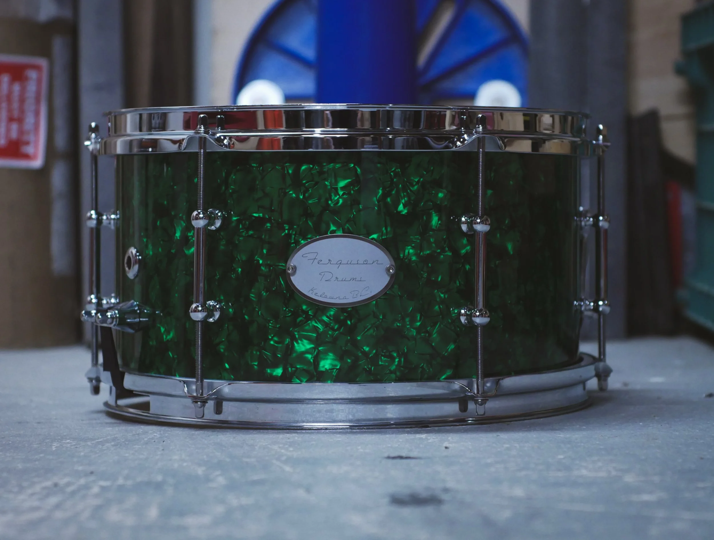 New green pearl wrap on this fire cracker of a snare for @guyanthonydrums 

Nothing wrong with this drum the owner just wanted a new look! 

Big or small project is off limits 🥁

#drums #drumwrap #customdrums #studiodrums