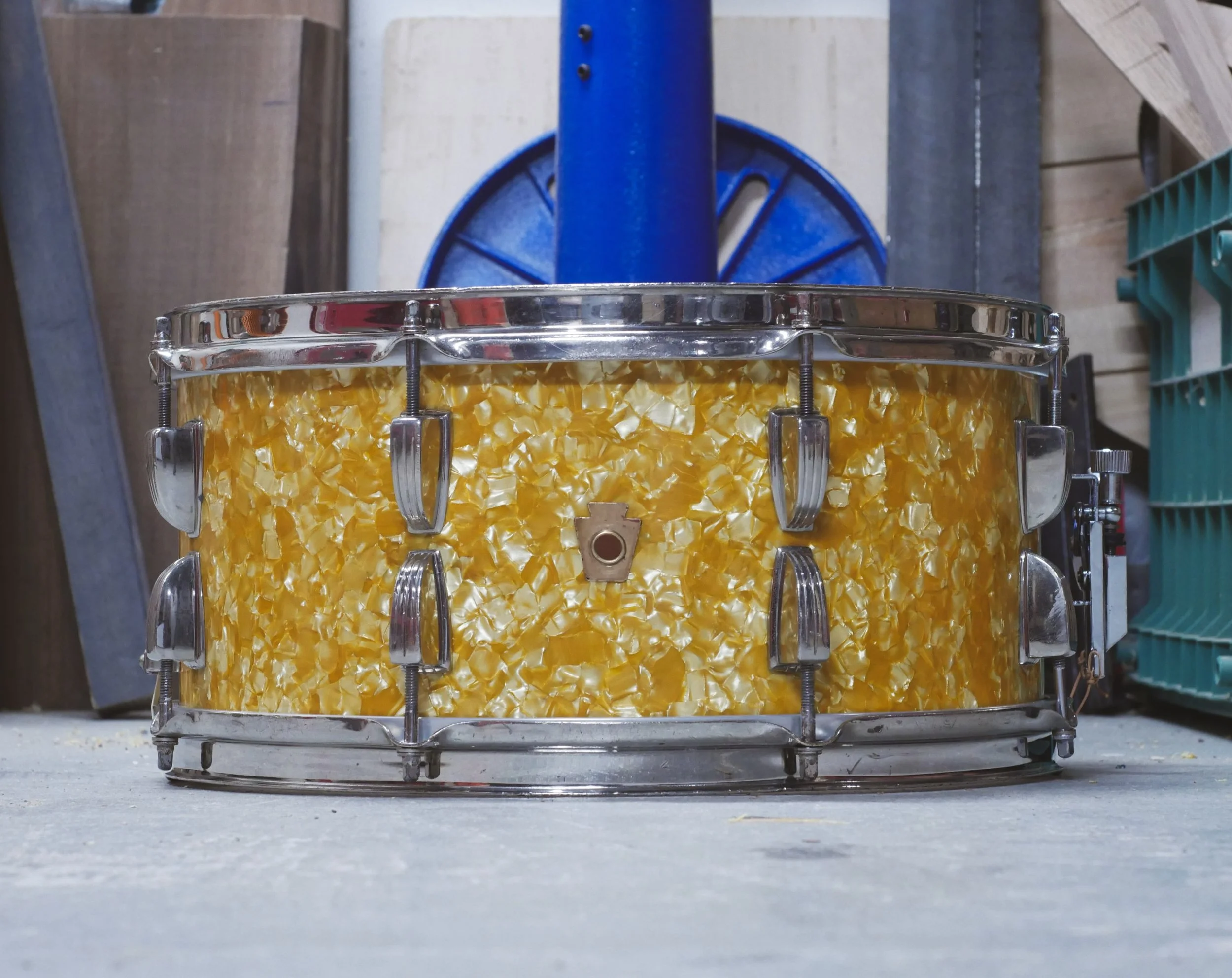 This WFL 14&rdquo;x 10&rdquo; came in and needed a full spa treatment. 

What started as a black spray painted blue sparkle drum ended up as a chopped 14&rdquo;x6.5&rdquo; yellow pearl work of art. 

I haven&rsquo;t done a full modification like this