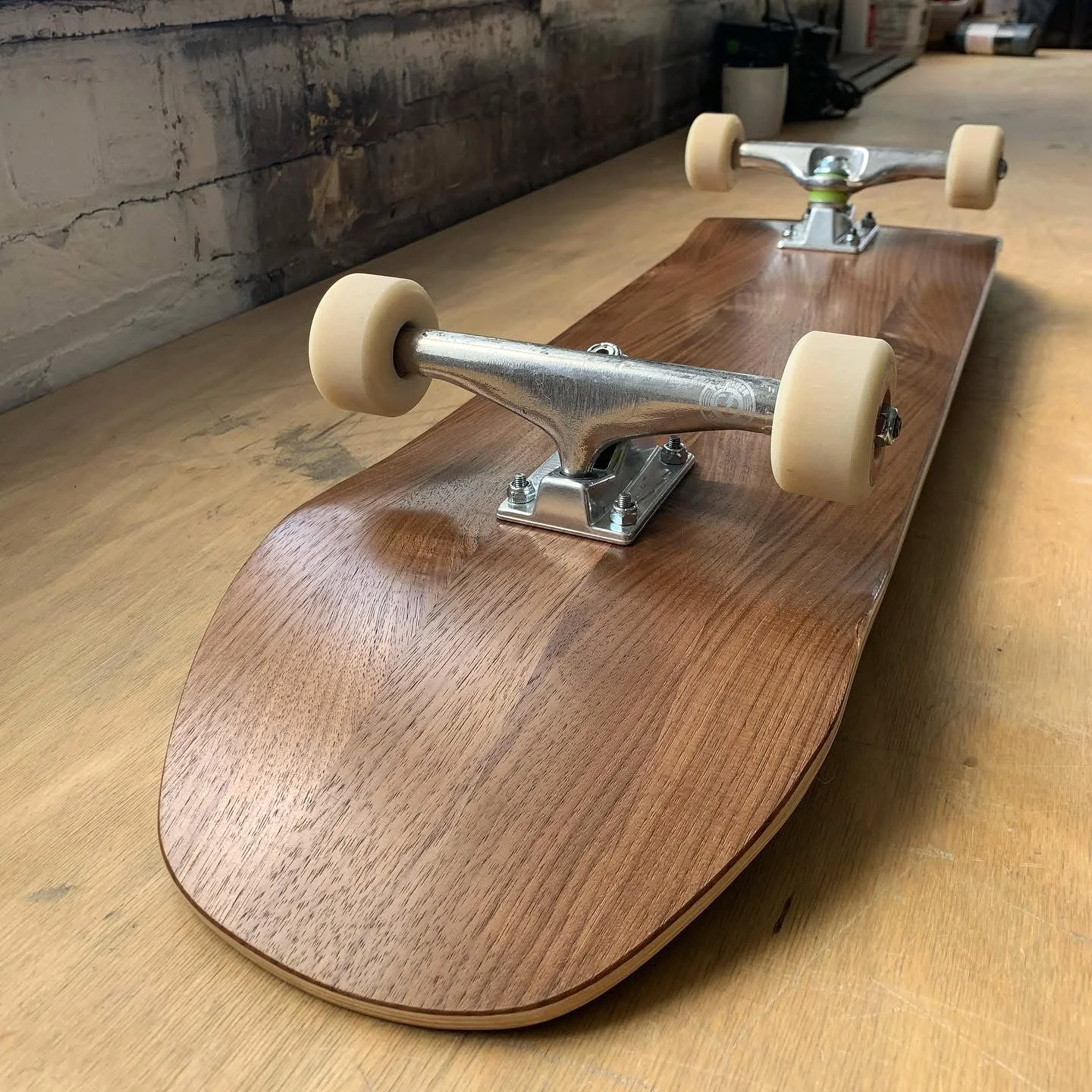 Skateboard 1.png