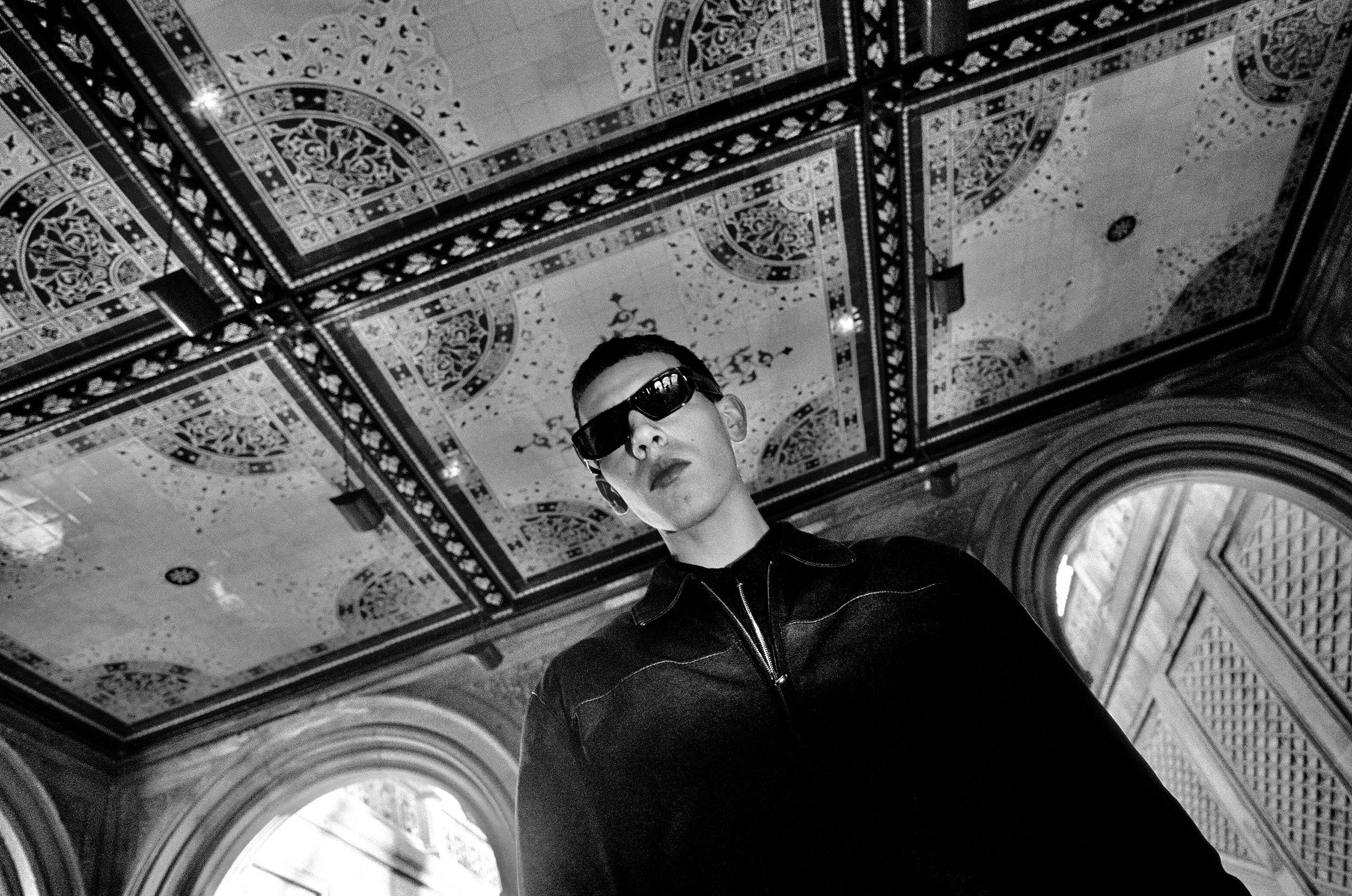 Khons Shoot Bethesda TerraceEXP - 3 of 12.png