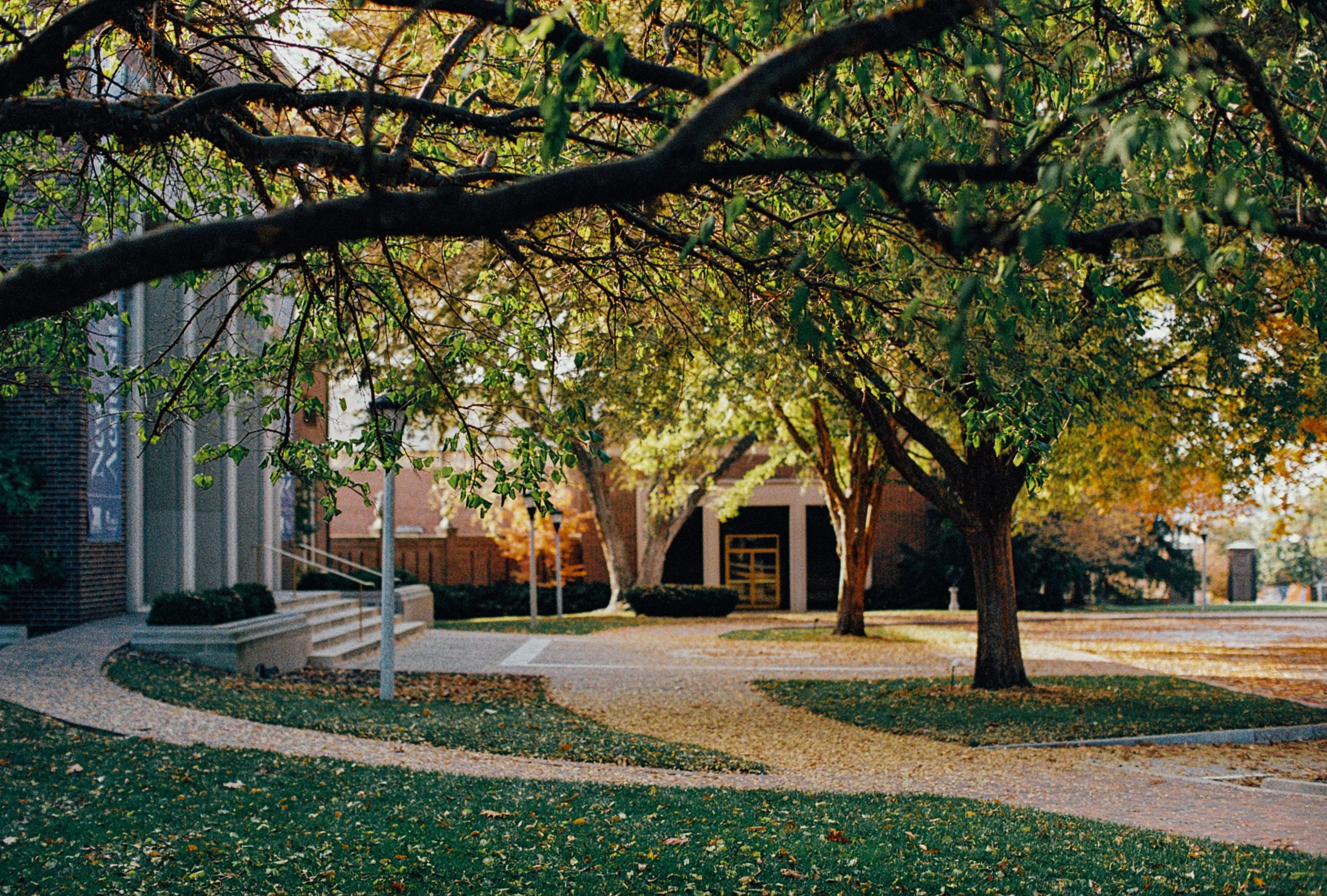 R1-05413-0006.jpg