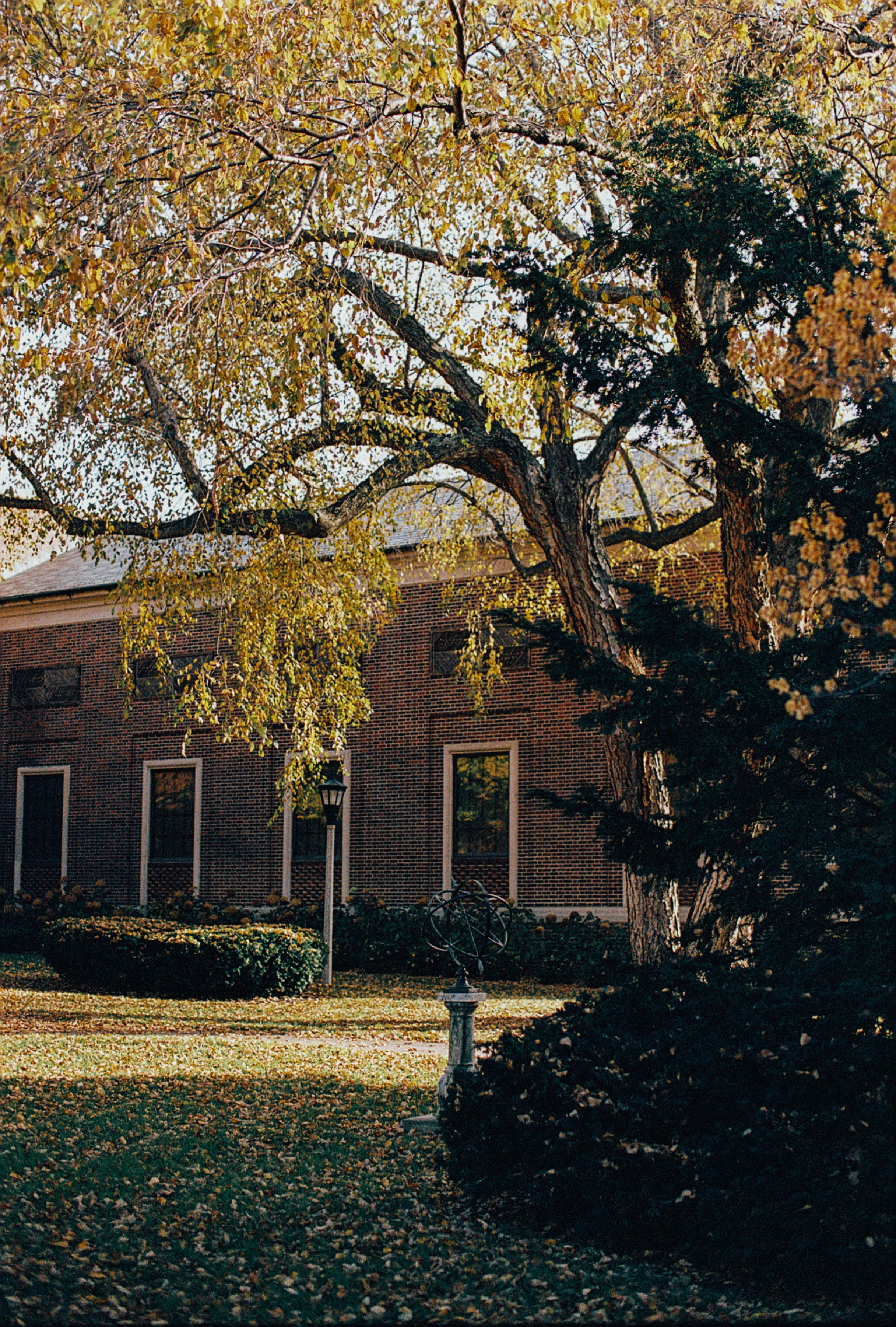 R1-05413-0009.jpg