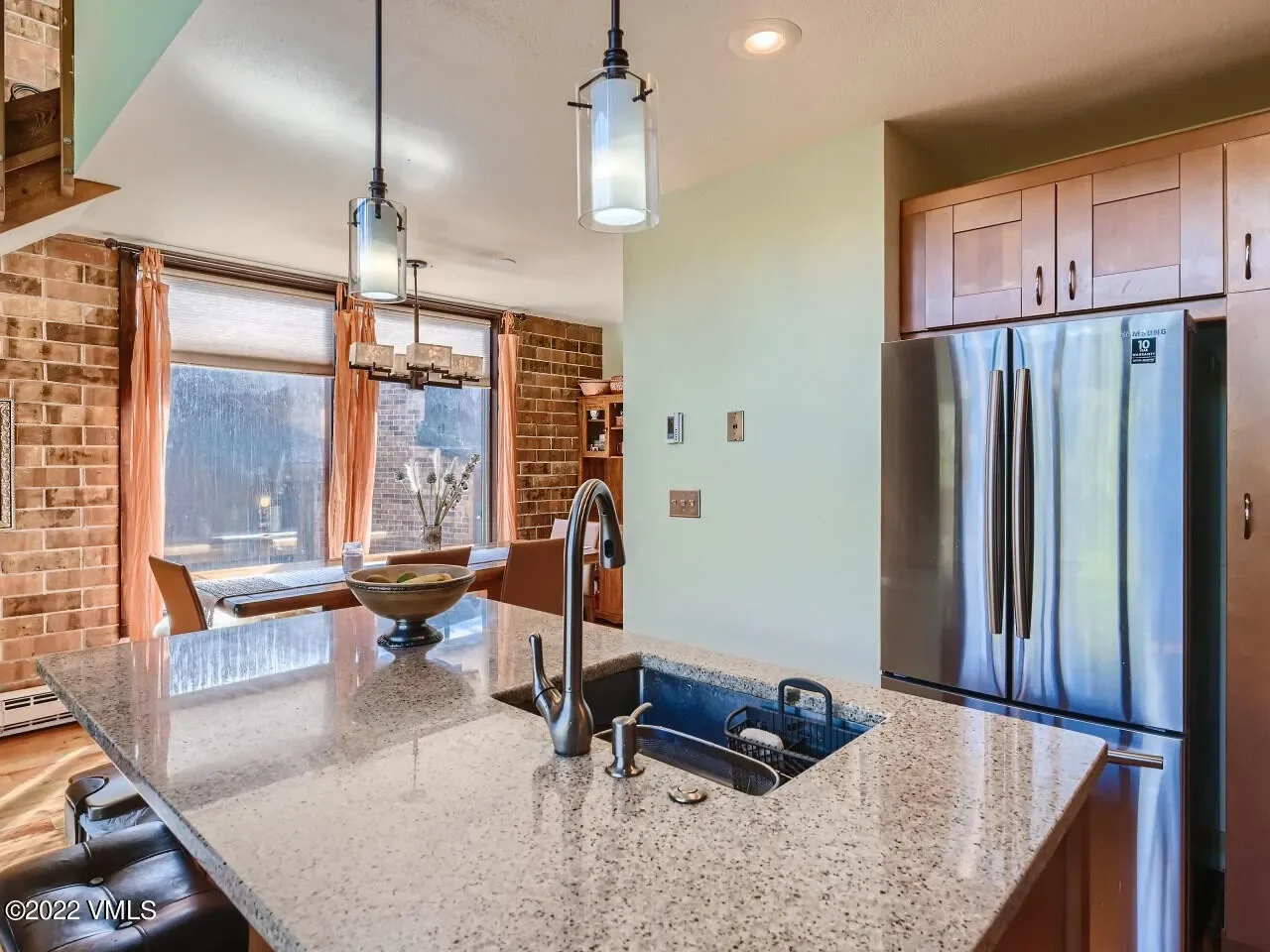 columbine 20 dining room before.webp