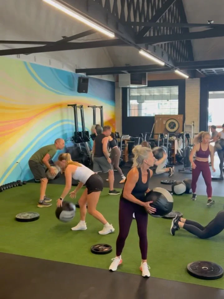 Our annual Ski to Sea workout is a grind, but also kind of fun? In a "if you like dying alongside others" kind of way. 🙃 Proud of everyone for pushing through and all the love as people finished out their finishing run to the bell.

+ we h
