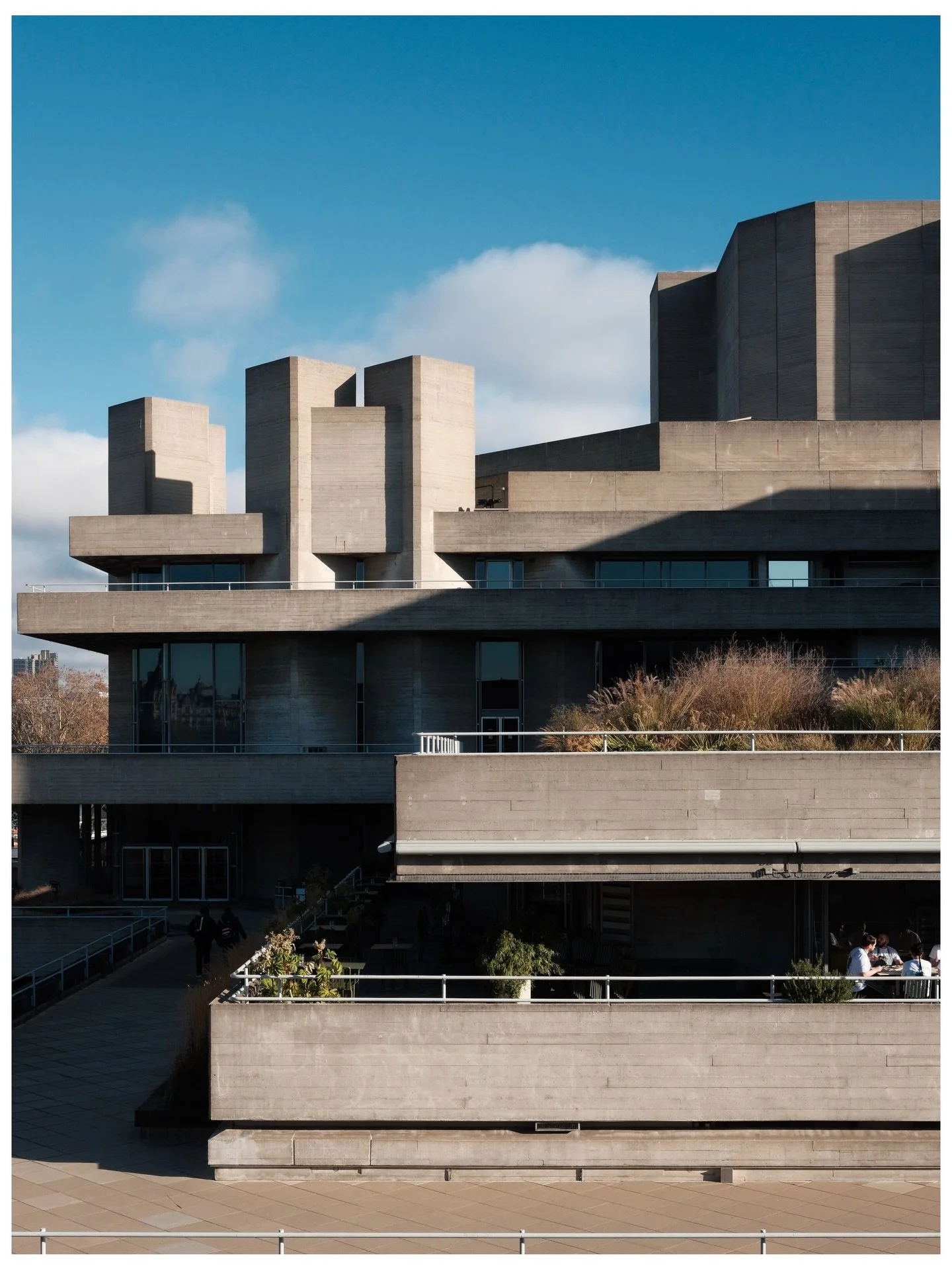 I couldn&rsquo;t pick between colour or monochrome, so you get both! I love how shadows soften the edges and make the flat planes of the National Theatre appear so smoooooth

Fujifilm X-T50 // XF 27mm F2.8

- 

An offering to the a/gorithm: Pictures 