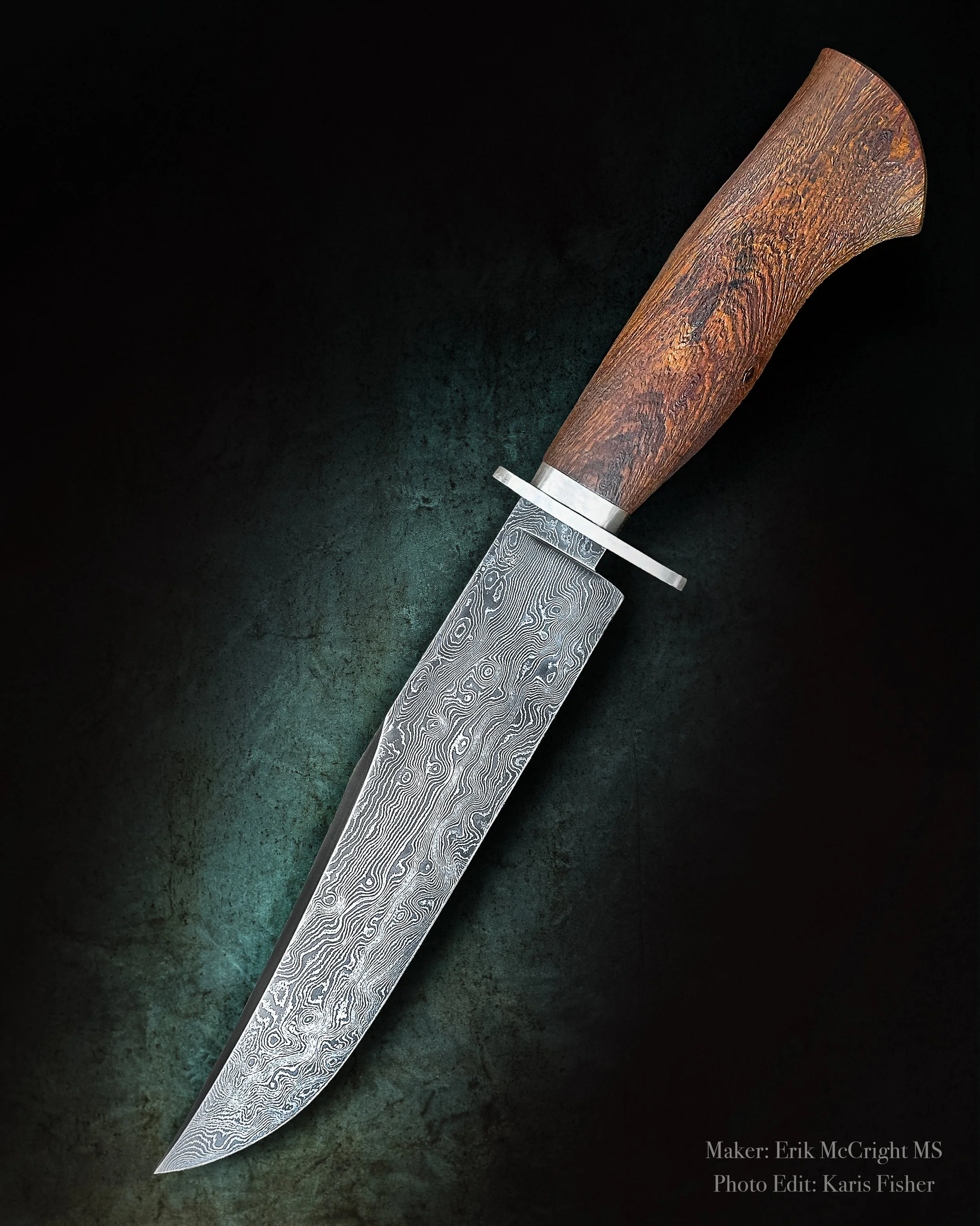 McCright Handmade Knives
Erik McCright, MS
Bowie Knife
Textured Desert Ironwood
Random Pattern Damascus 1080/15n20
