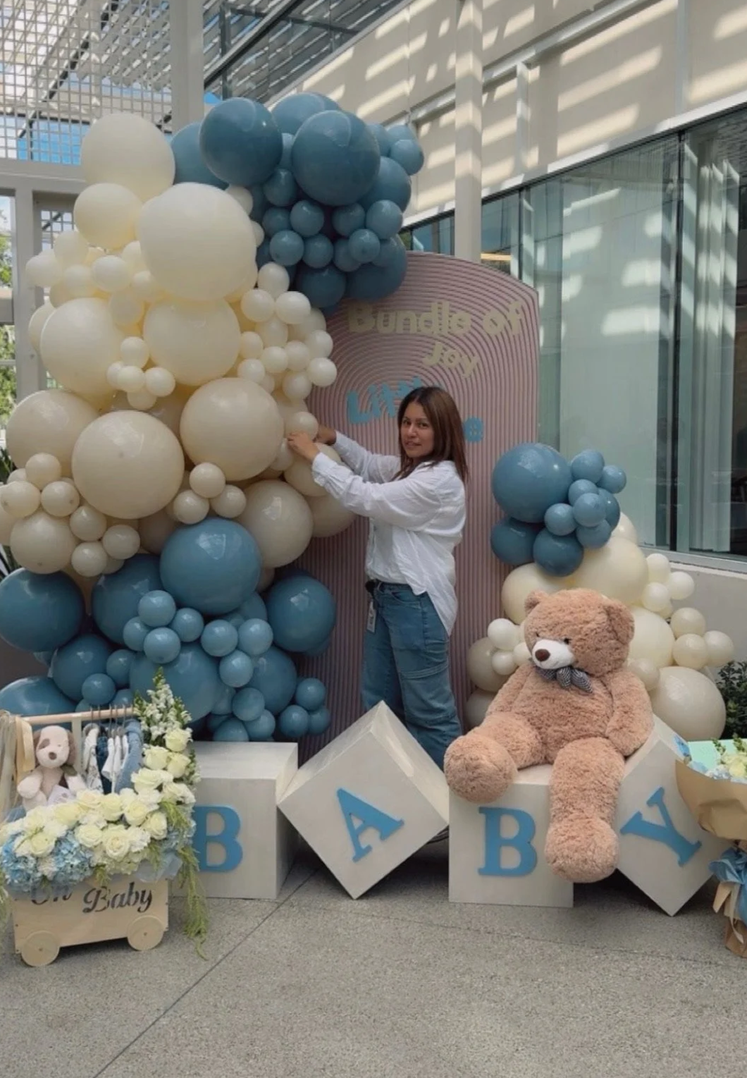 Baby Shower Balloon Garland with Backdrop