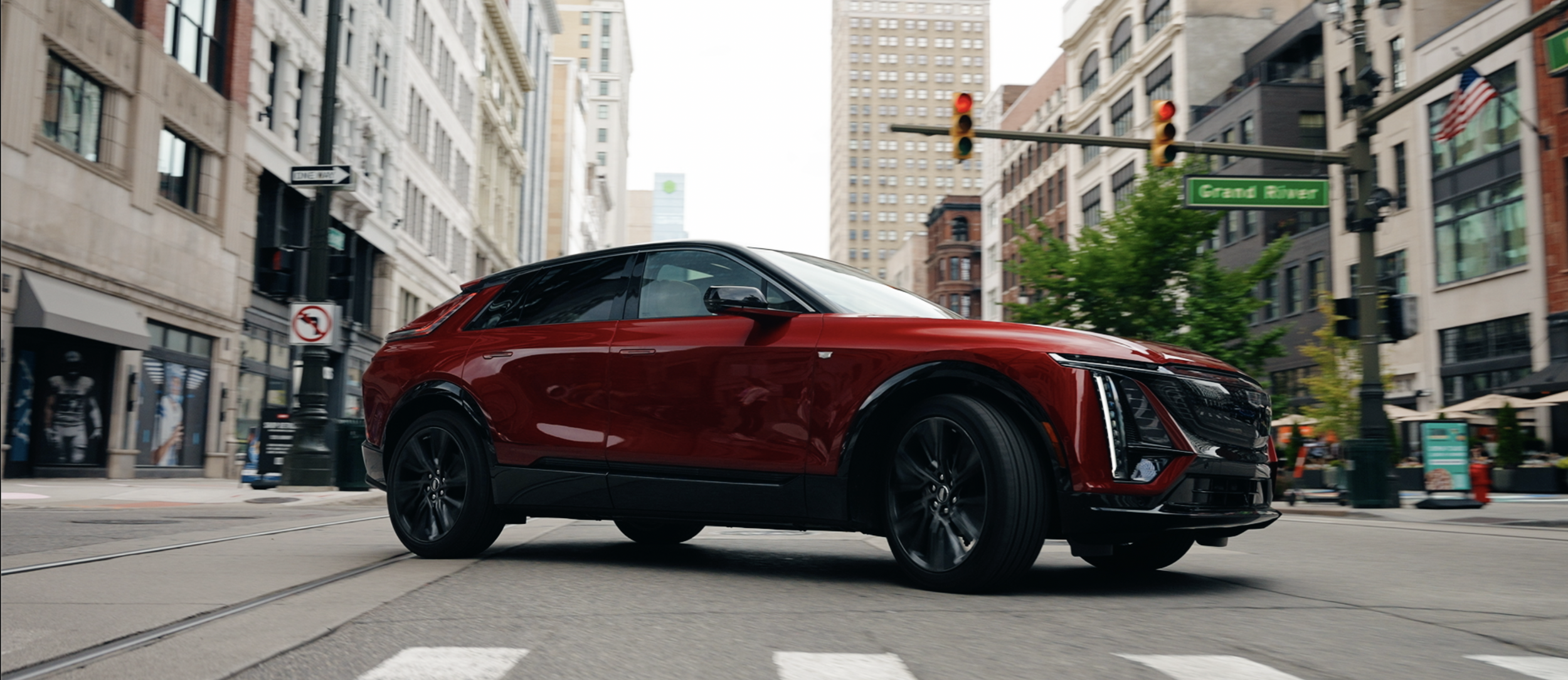 Cadillac - Be Iconic.png