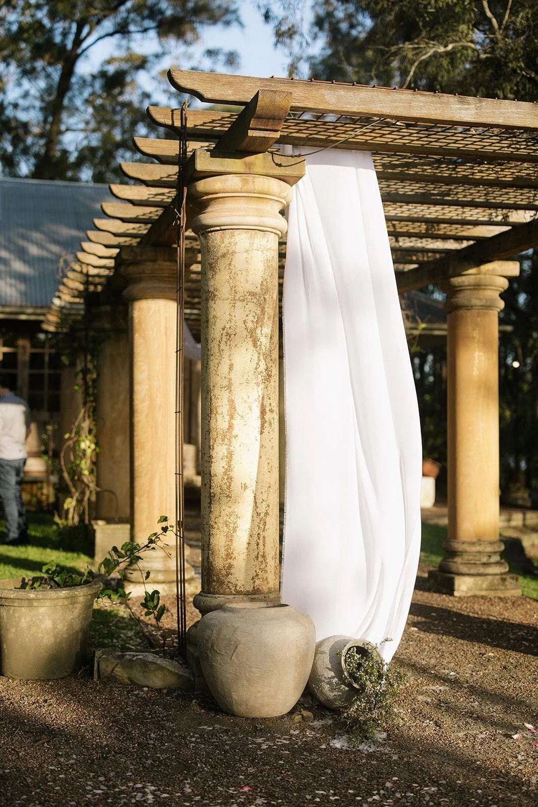 ✨ Whether you&rsquo;re dreaming of a DIY celebration filled with personal touches or a stress-free, all-inclusive experience where everything is taken care of for you &mdash; Leaves &amp; Fishes gives you the freedom to choose your perfect day. 💍🌿
