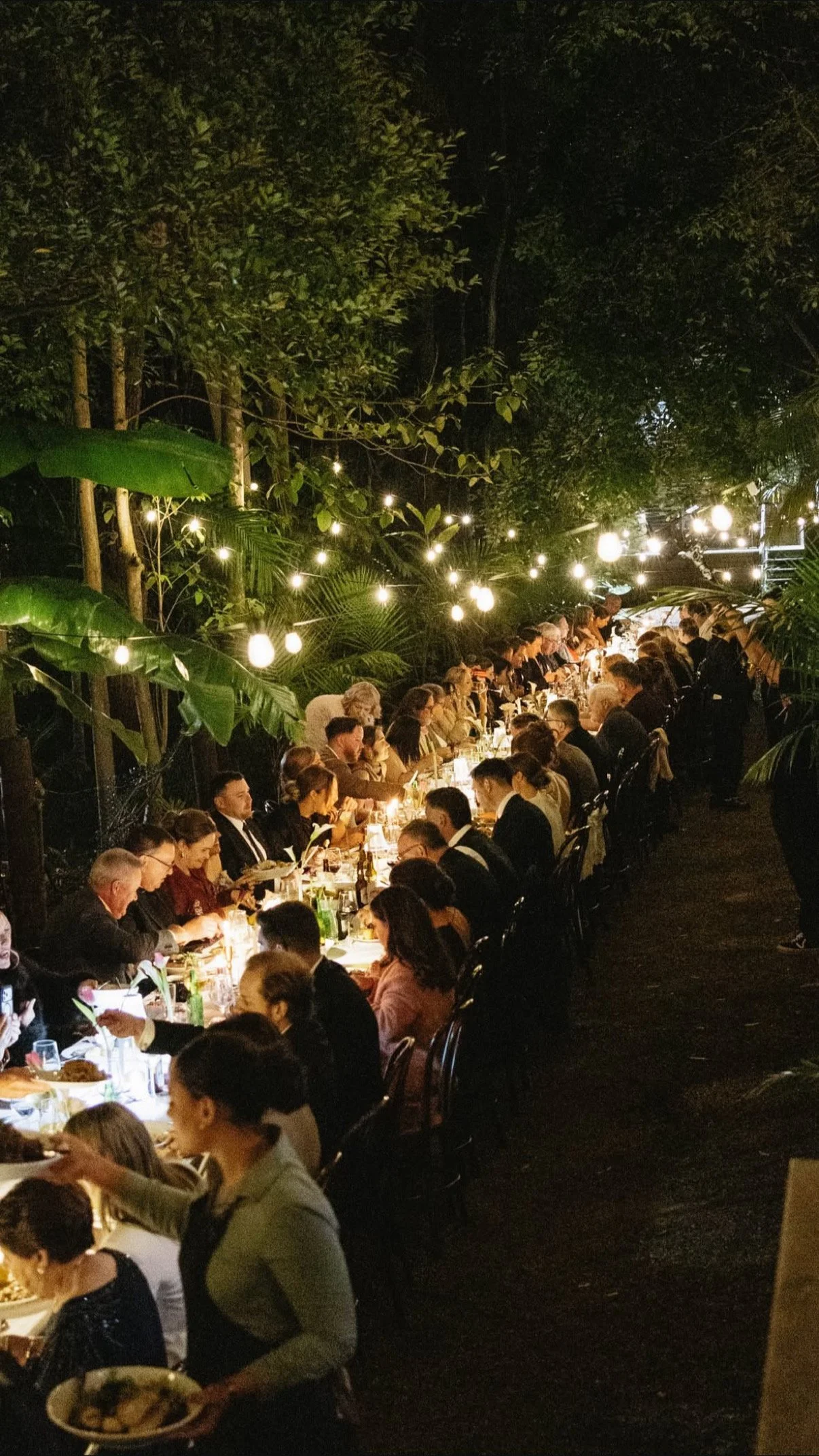 long wedding dining.JPG