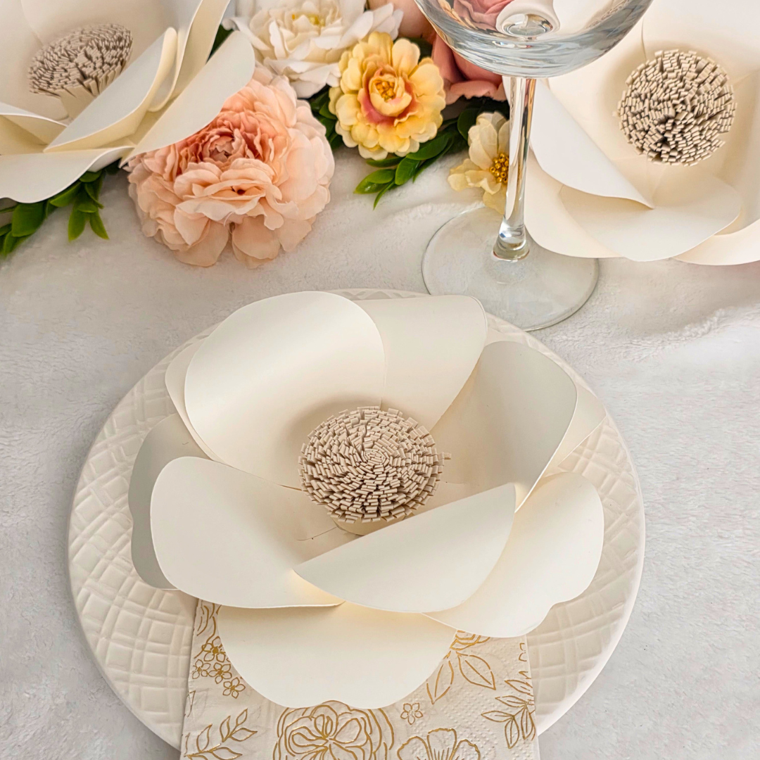 IVORY ANOMONE TABLESETTING WITH FLOWERS.png