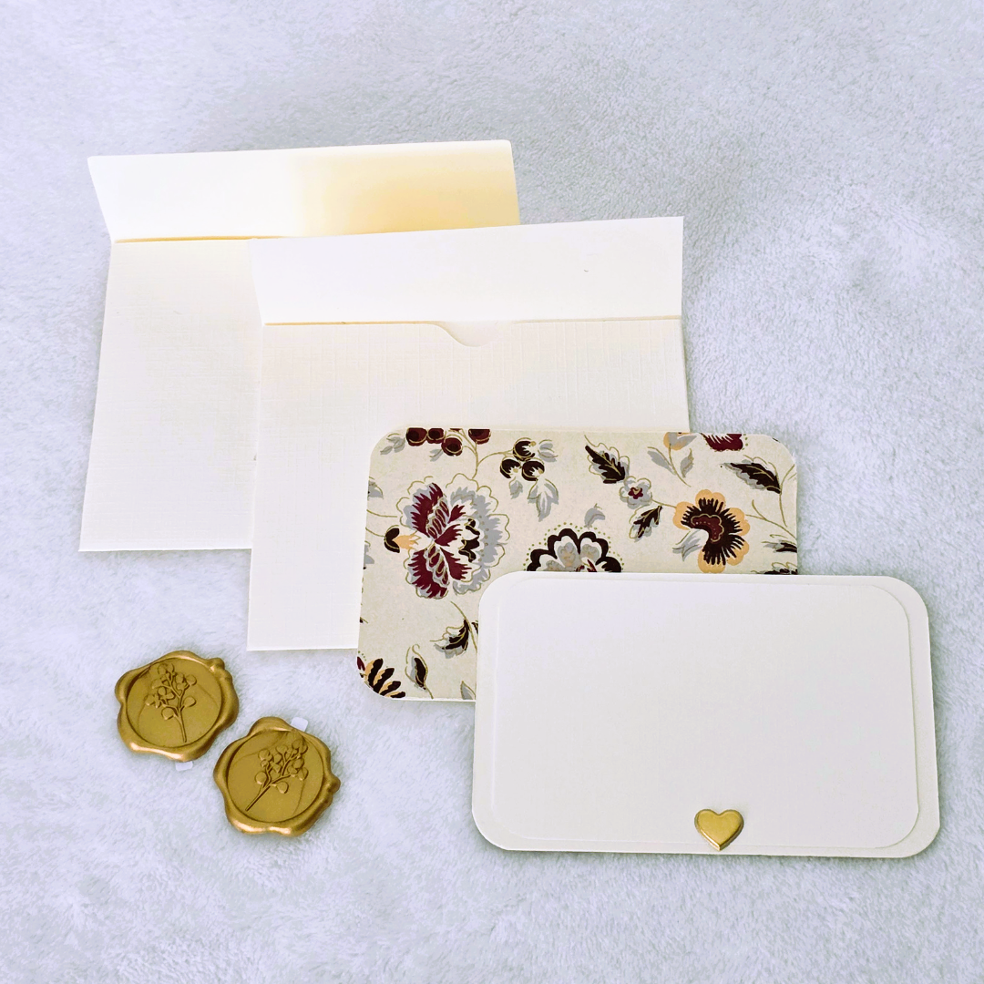 FLORALS IN IVORY HERO.png