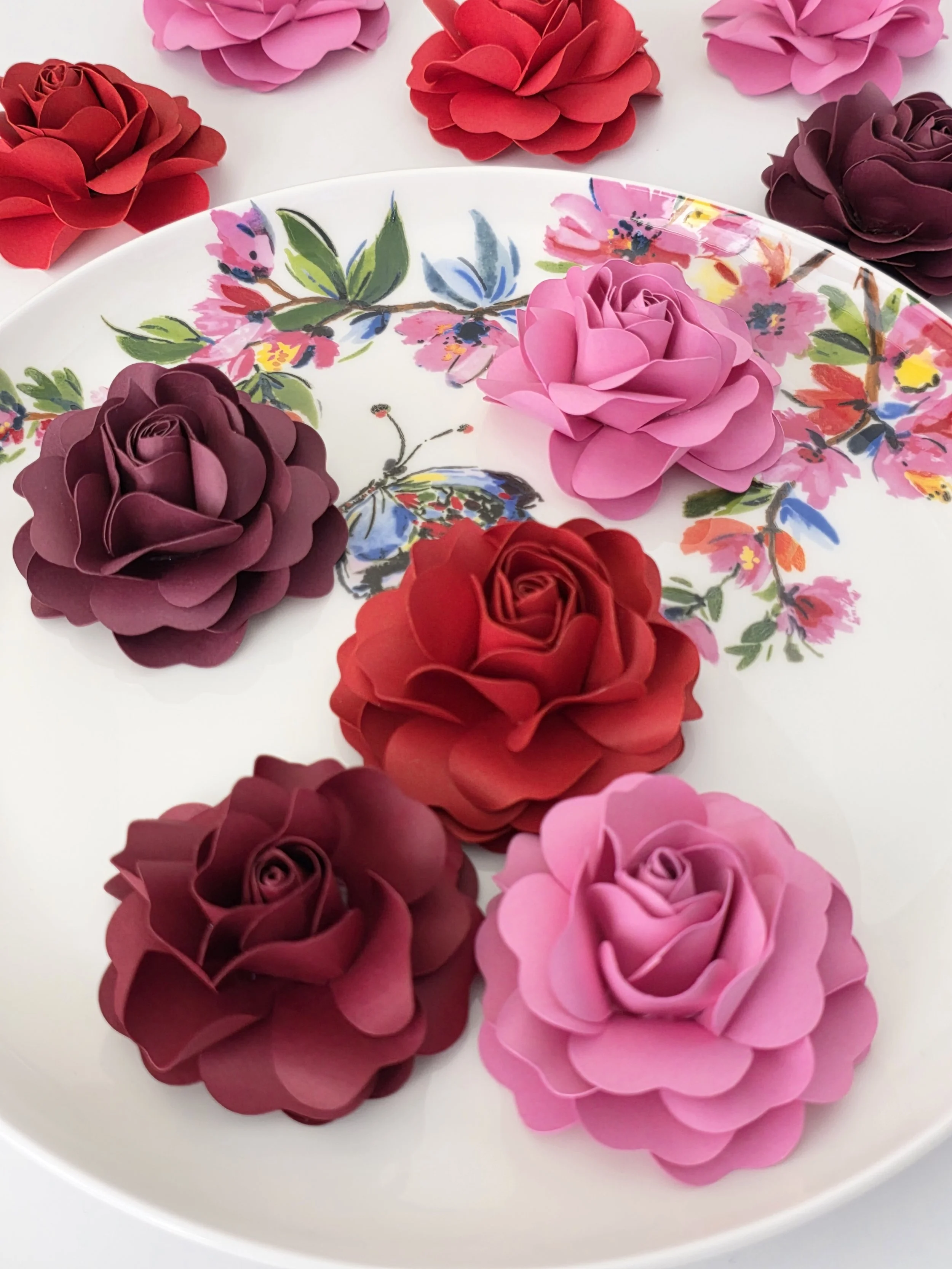 RED AND PINK PAPER ROSES