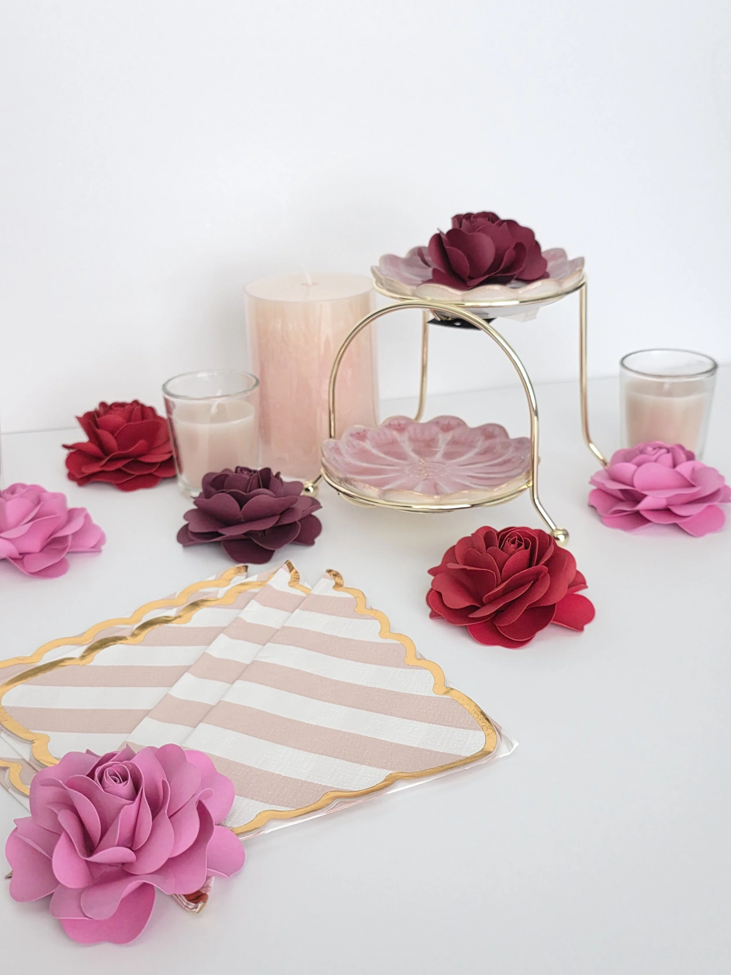 ROSE TABLE DECOR
