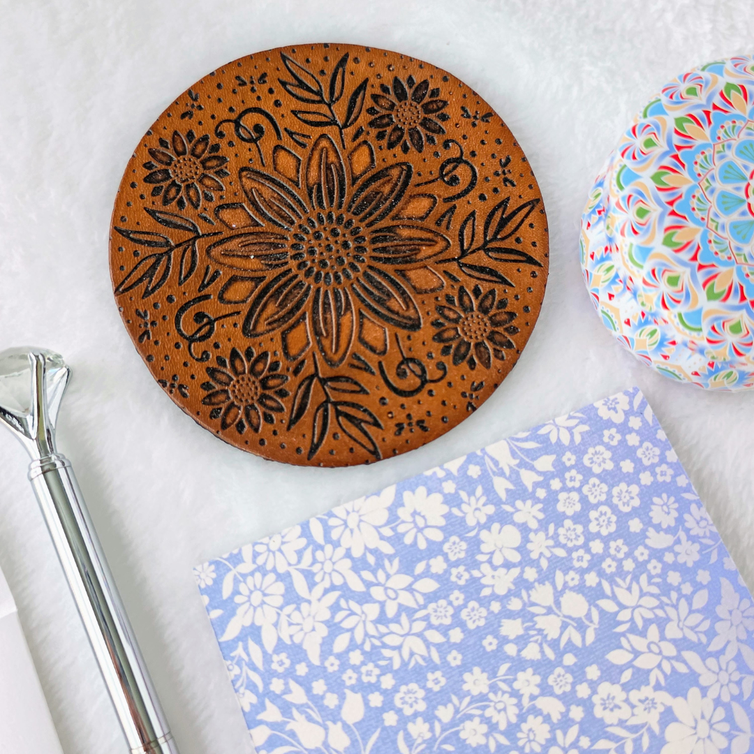White and Blue Floral Stationery Set Item Closeup.png