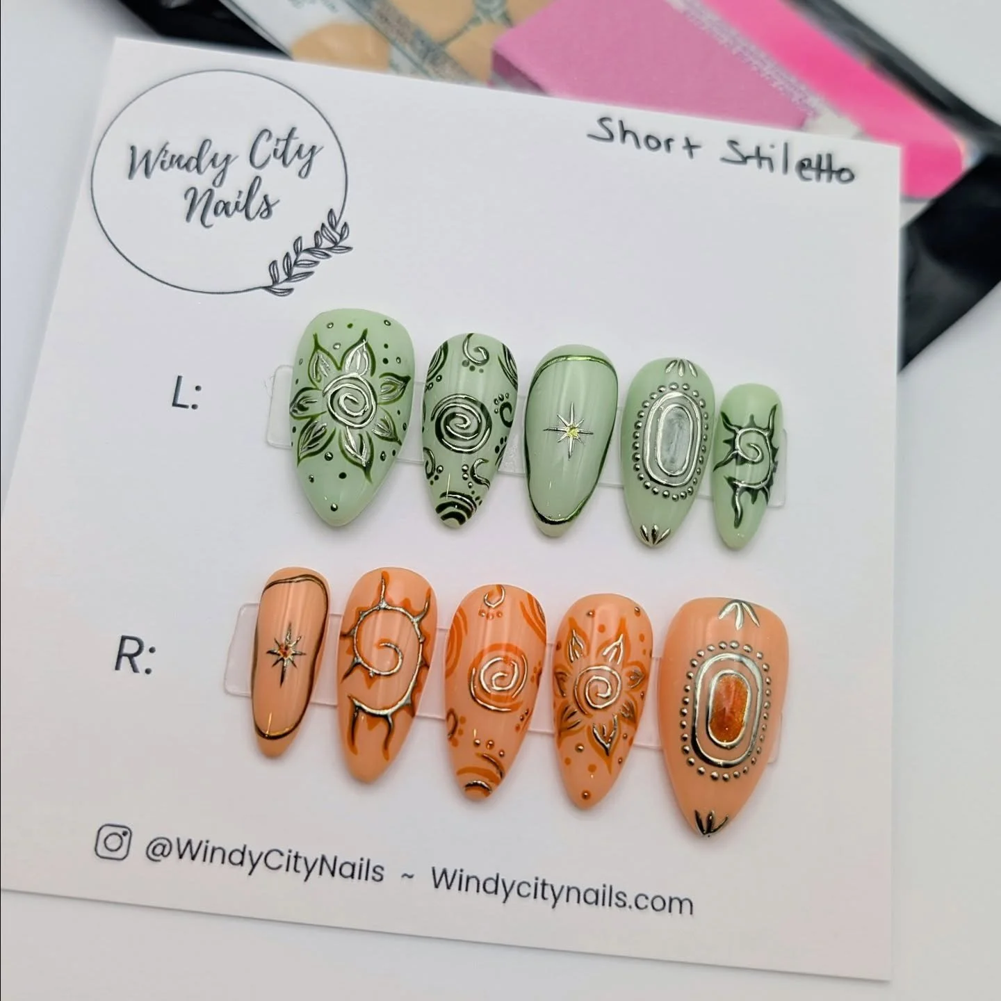 A sweet orange and green set going out to their new home 🧡💚

Get an order in for your new nails today, 20% off through the month of September!! It's a great time to add to your press-on collection 💅

Ready to plan your Halloween nails? Send me a D