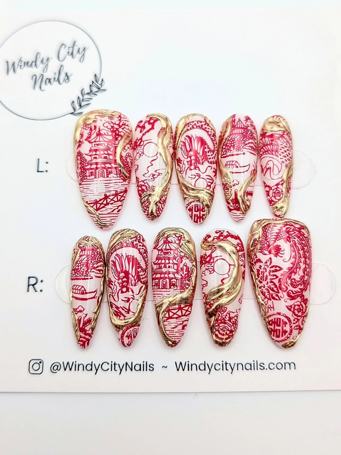 This set is a recreation of the Blue Dynasty Chinese porcelain set from a few weeks ago, @clawsofhatred asked for them in red and I am so glad she did. I am obsessed with how these turned out! 🔥🔥🔥 I hope you love them as much as I do!

This set is