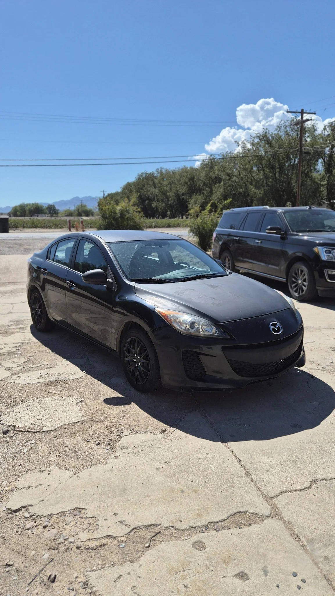 02_mazda3.jpg