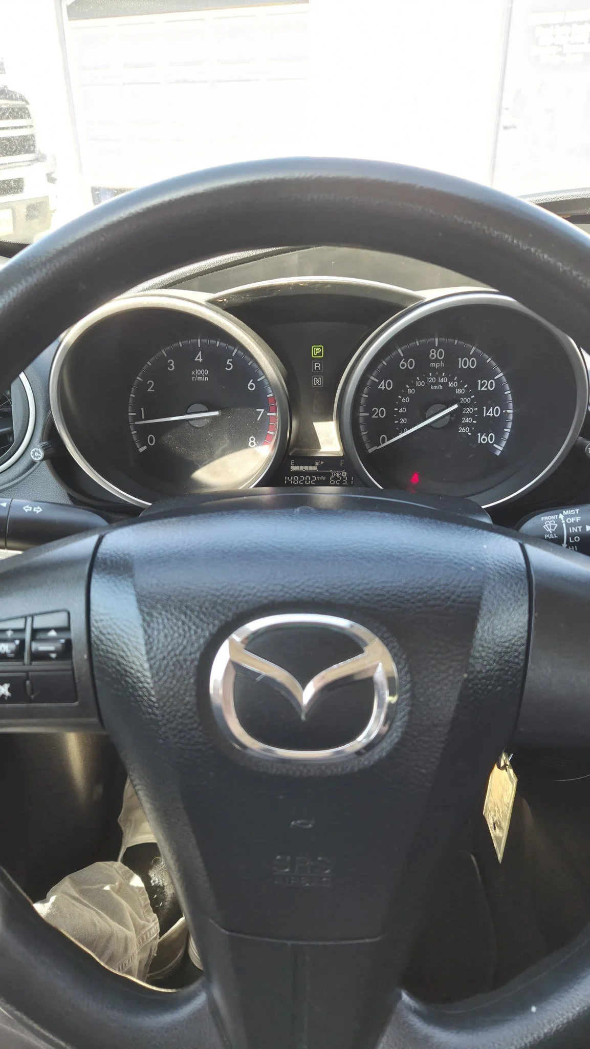 08_mazda3.jpg