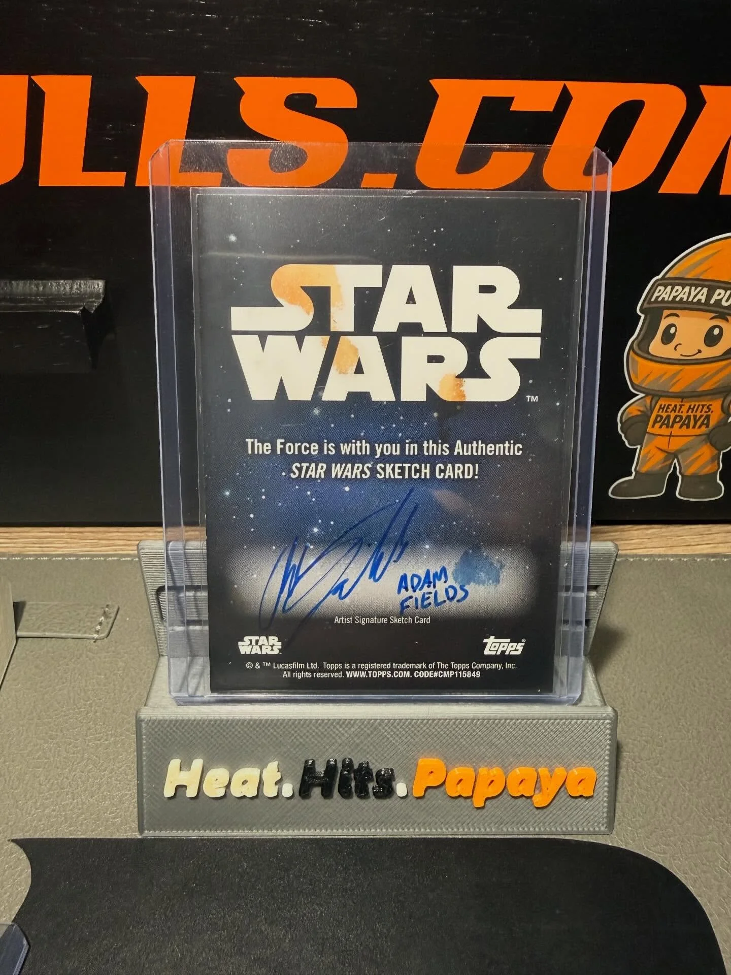 Last night&rsquo;s Star Wars Galaxy break was an absolute BANGER and lived up to the Papaya motto.

Just two boxes&hellip; and they were fully juiced.

💥 Sketch
💥 Auto /99
💥 Magenta Lava Refractor
💥 2&times; Green Shimmers
💥 Blue RayWave Refract
