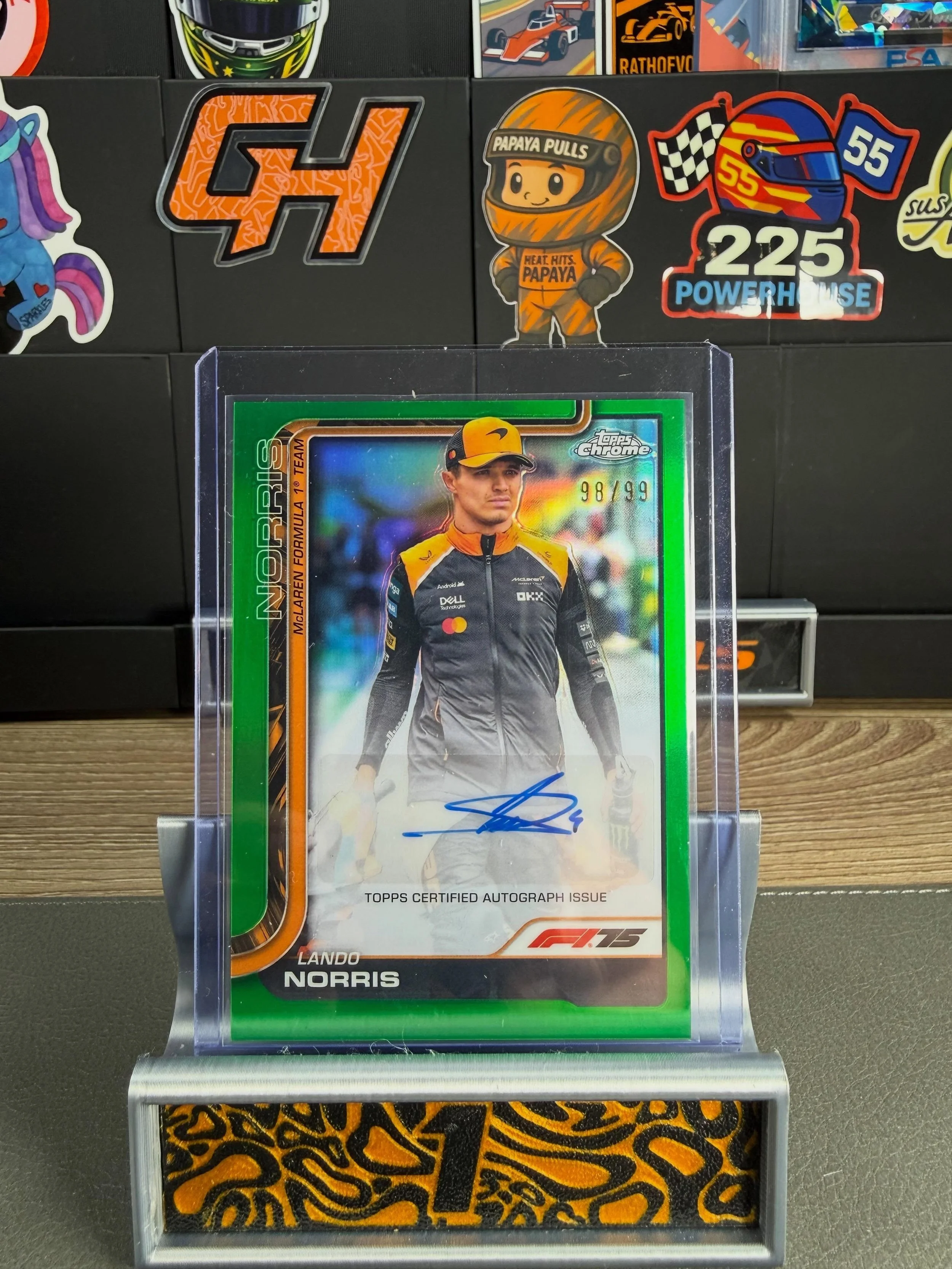 Thea the dog mojo strikes again 🐶🔥 The F1 auto streak is STILL alive.

🏁 Lando Norris /99 Auto
🏁 Kimi Refractor
🏁 Haas Duo /10
🏁 Lawson Futuro

Not bad for 3 loose boxes

Next up: Wednesday Night PYD &mdash; 3 Hobby Boxes Through the Years 📦
?