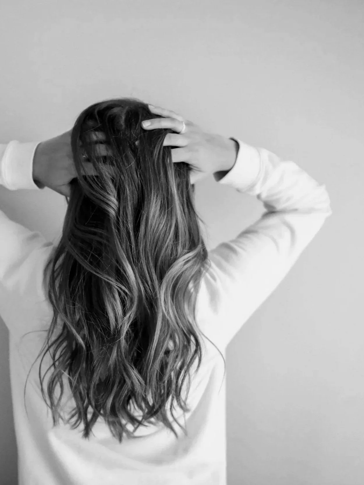 Episode 13: Hair Loss, Skin Aging, and Brittle Nails: The Nutrient Deficiencies Women Miss