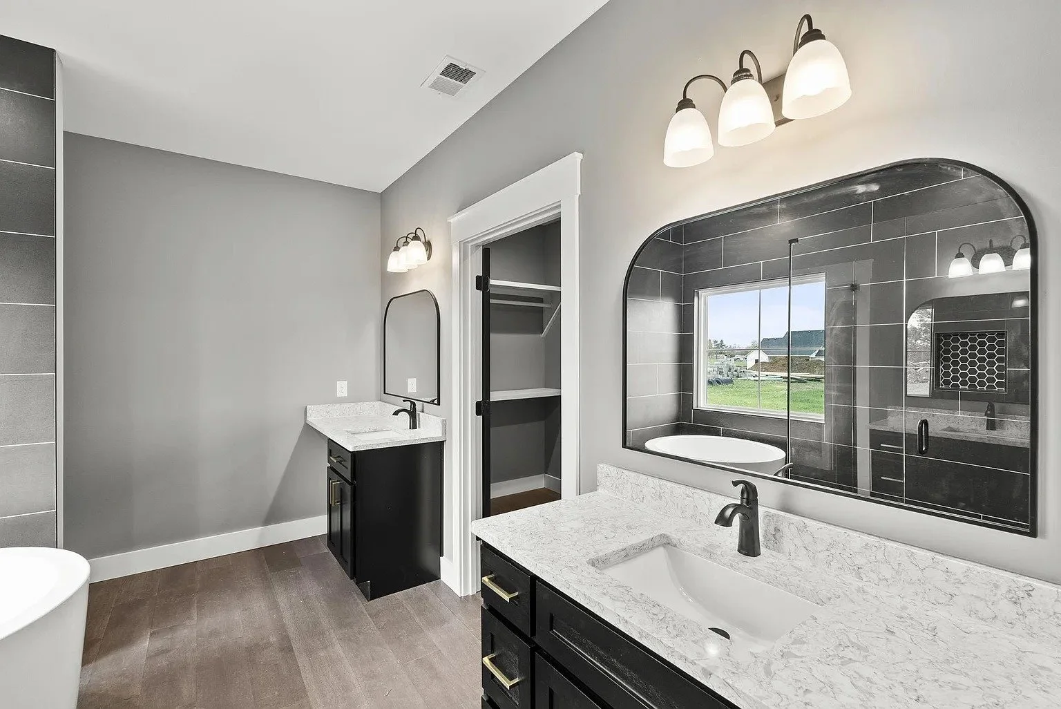 Whitis Premium Builders Bath 1.jpg